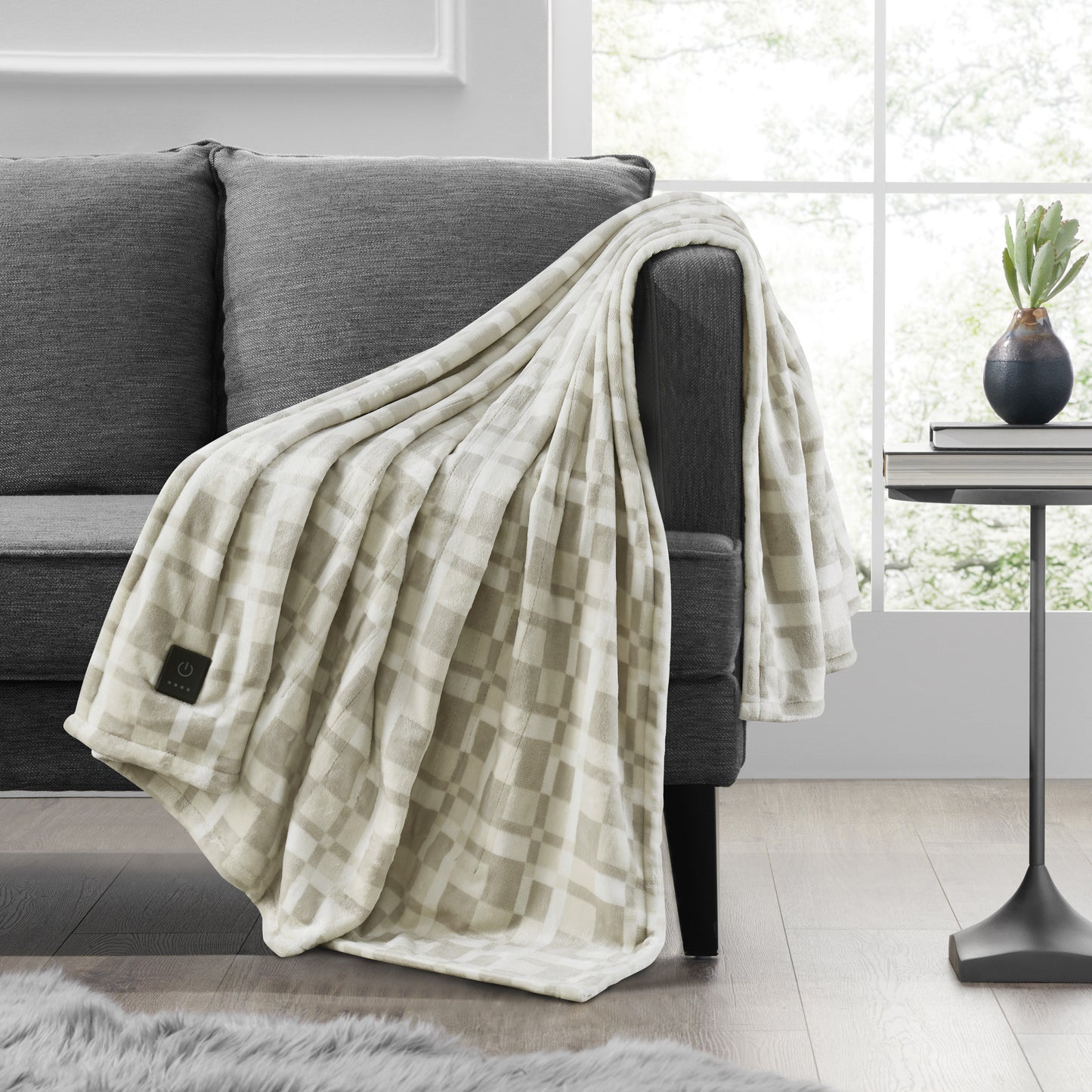 Brookstone Cozy Heated Plush Throw