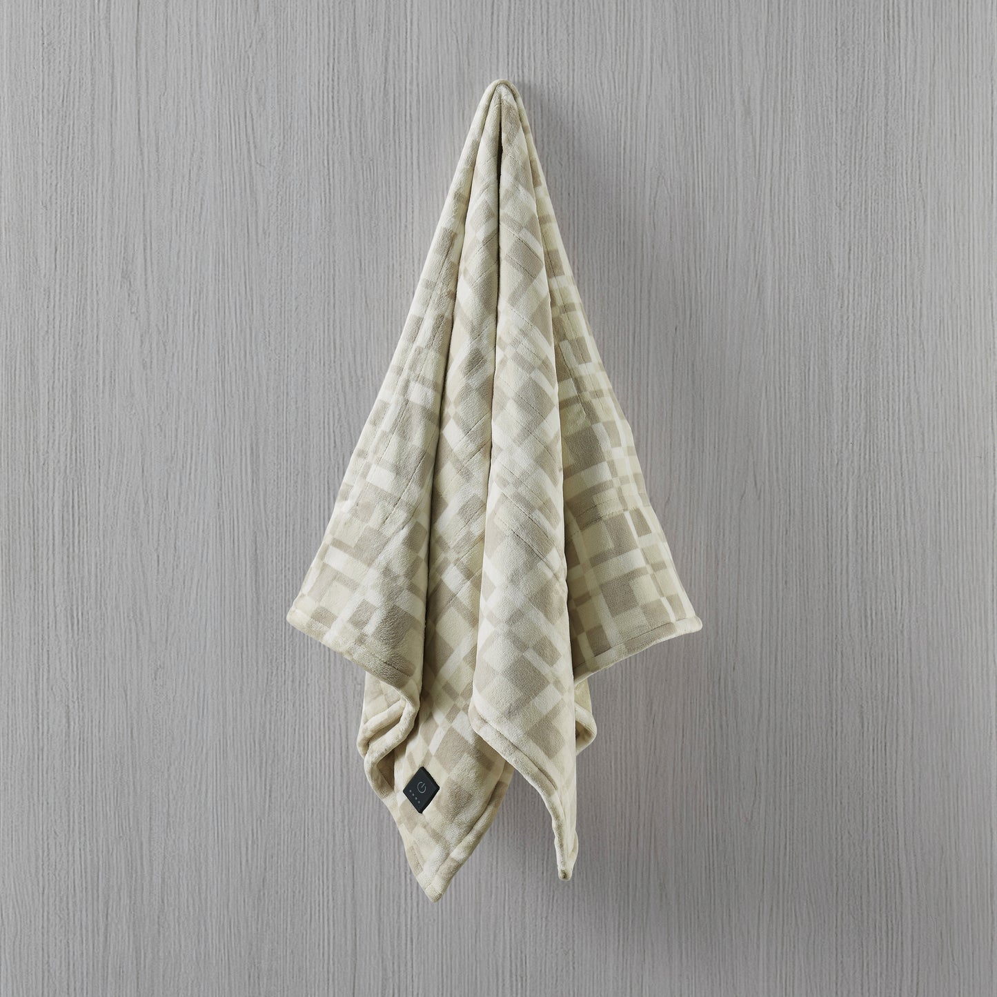 Brookstone Cozy Heated Plush Throw