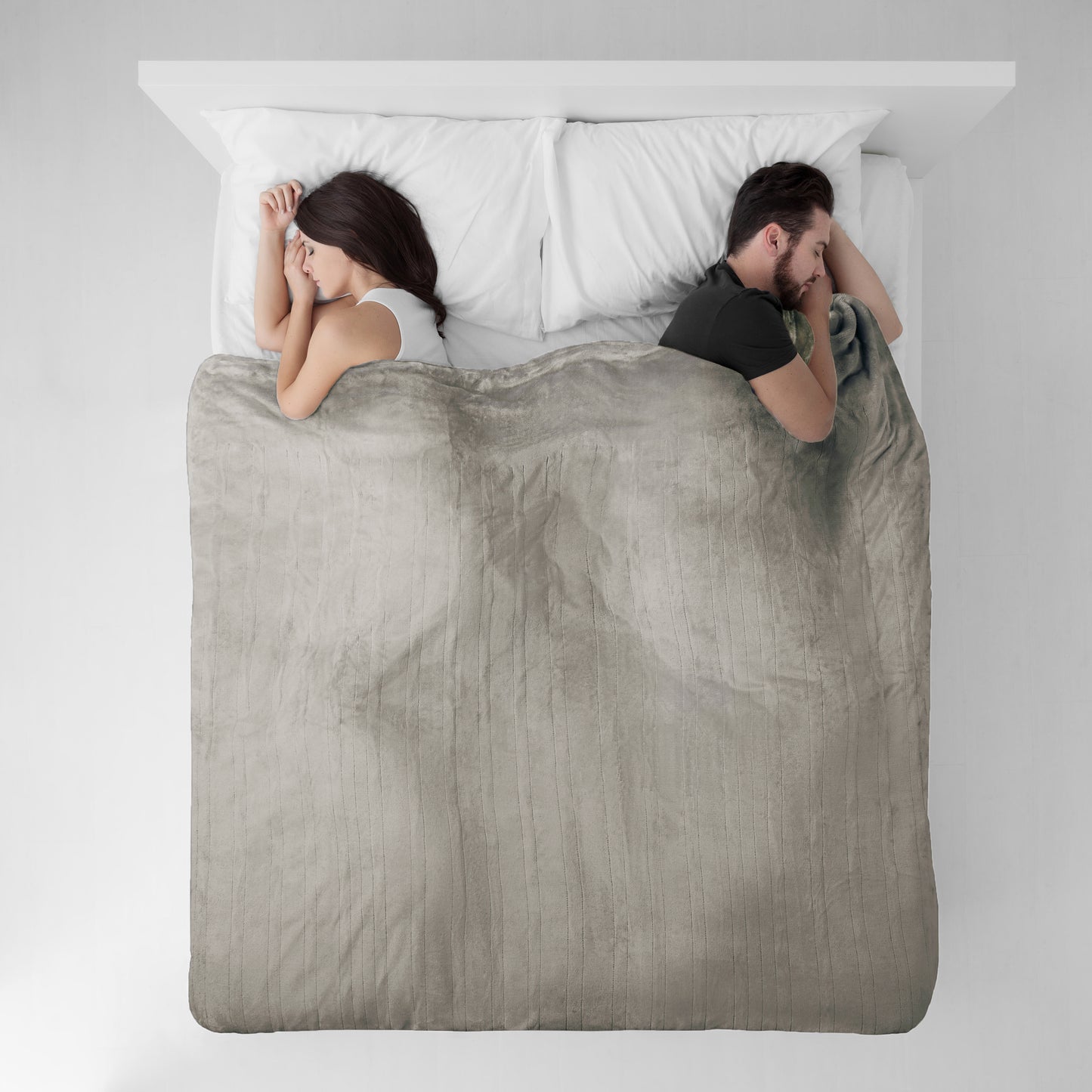 Brookstone Heated Soild Plush Blanket