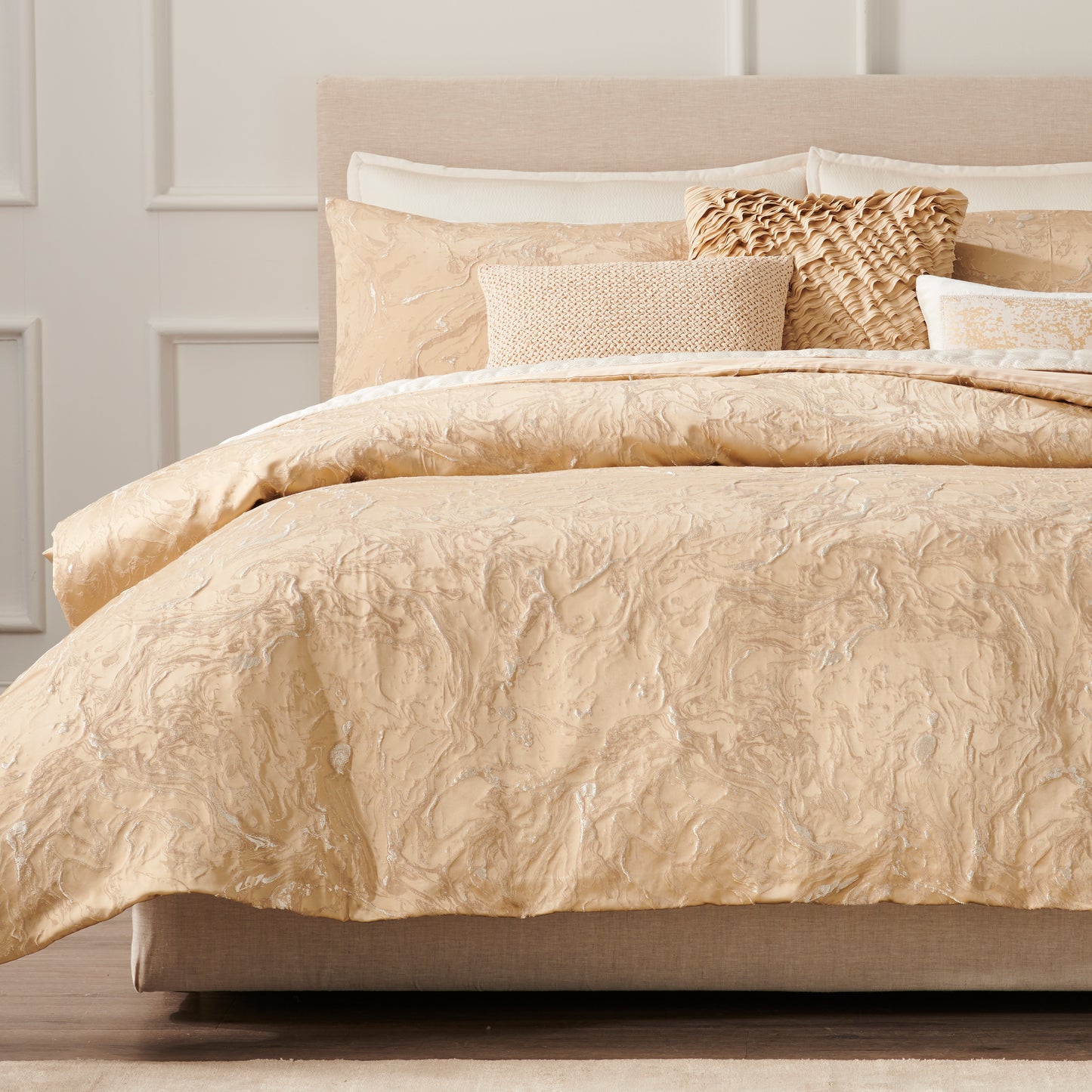 Donna Karan Home Liquid Marble Duvet Collection