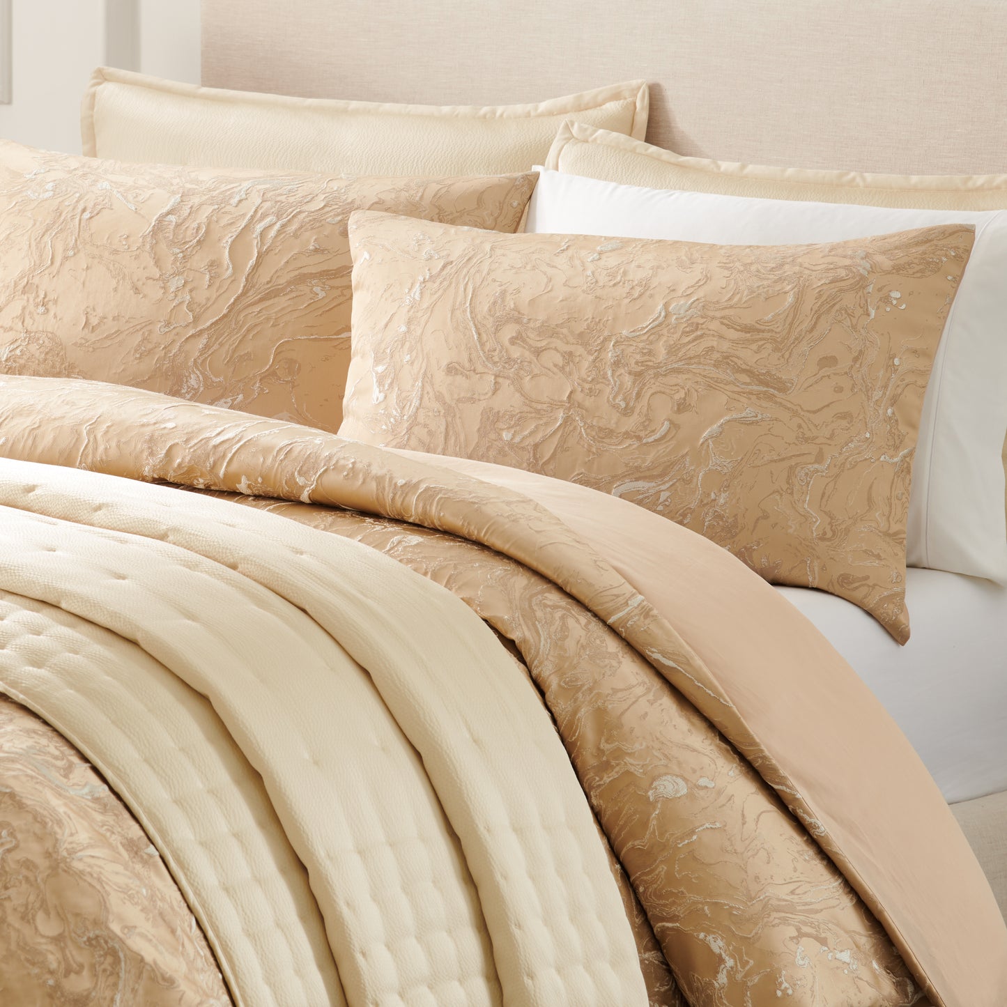 Donna Karan Home Liquid Marble Duvet Collection