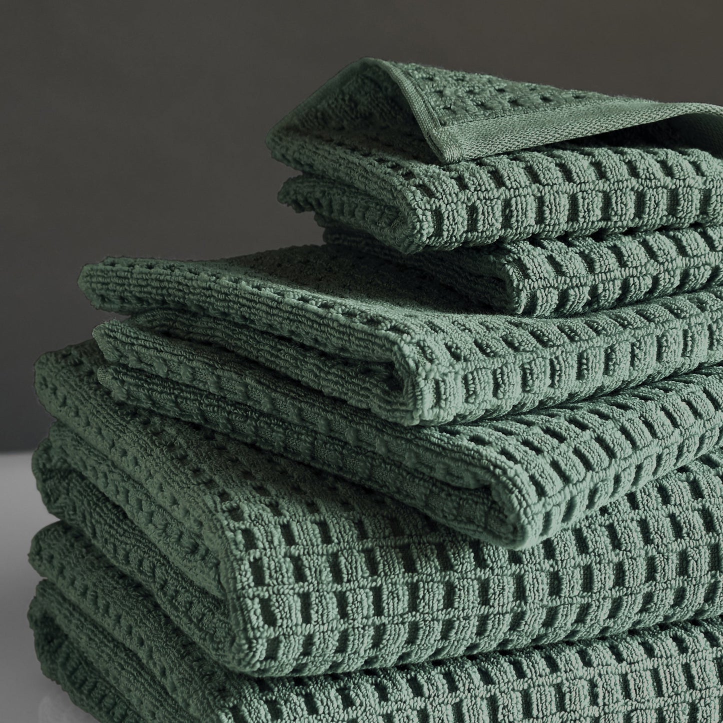 DKNY Quick Dry Towel Set