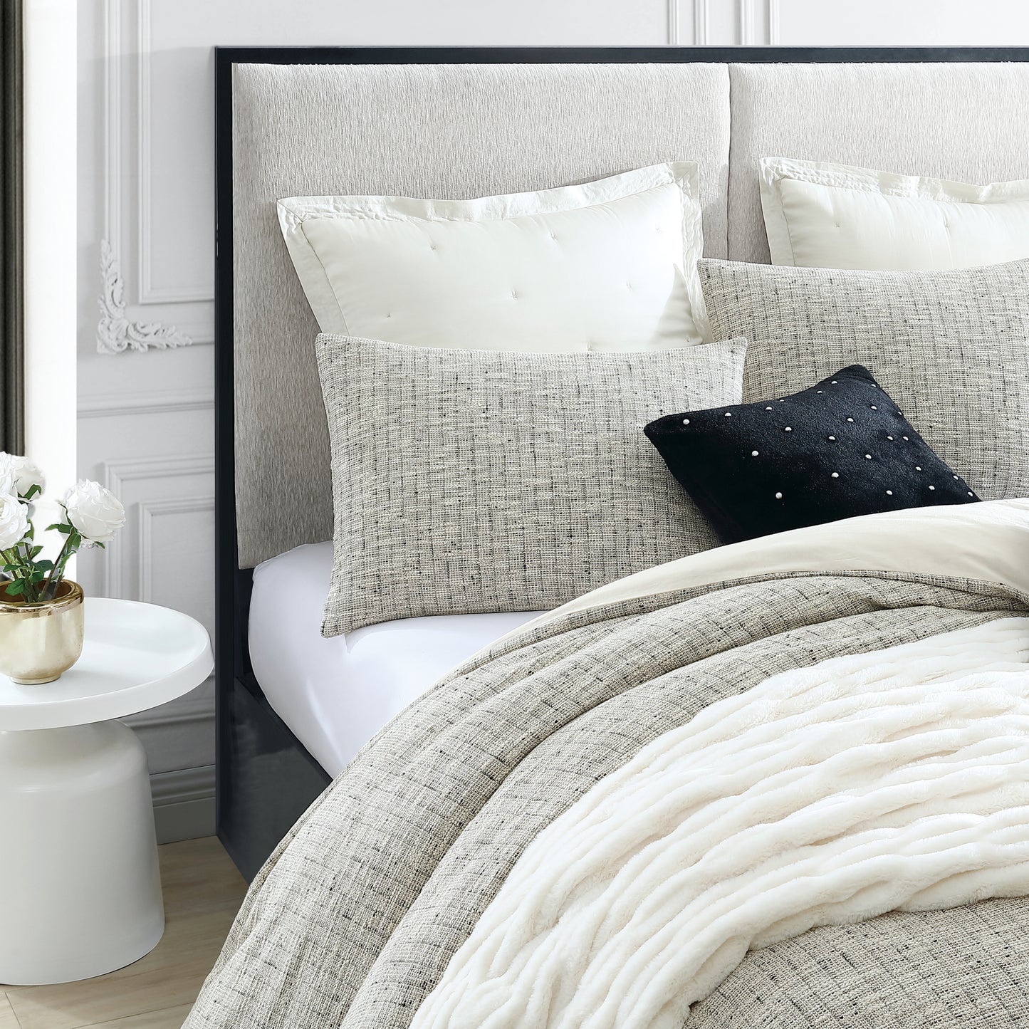 KARL LAGERFELD PARIS Metallic Tweed Comforter Set