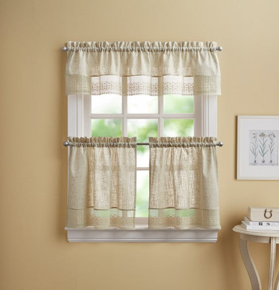 CHF Bridget Tail Small Window Curtain