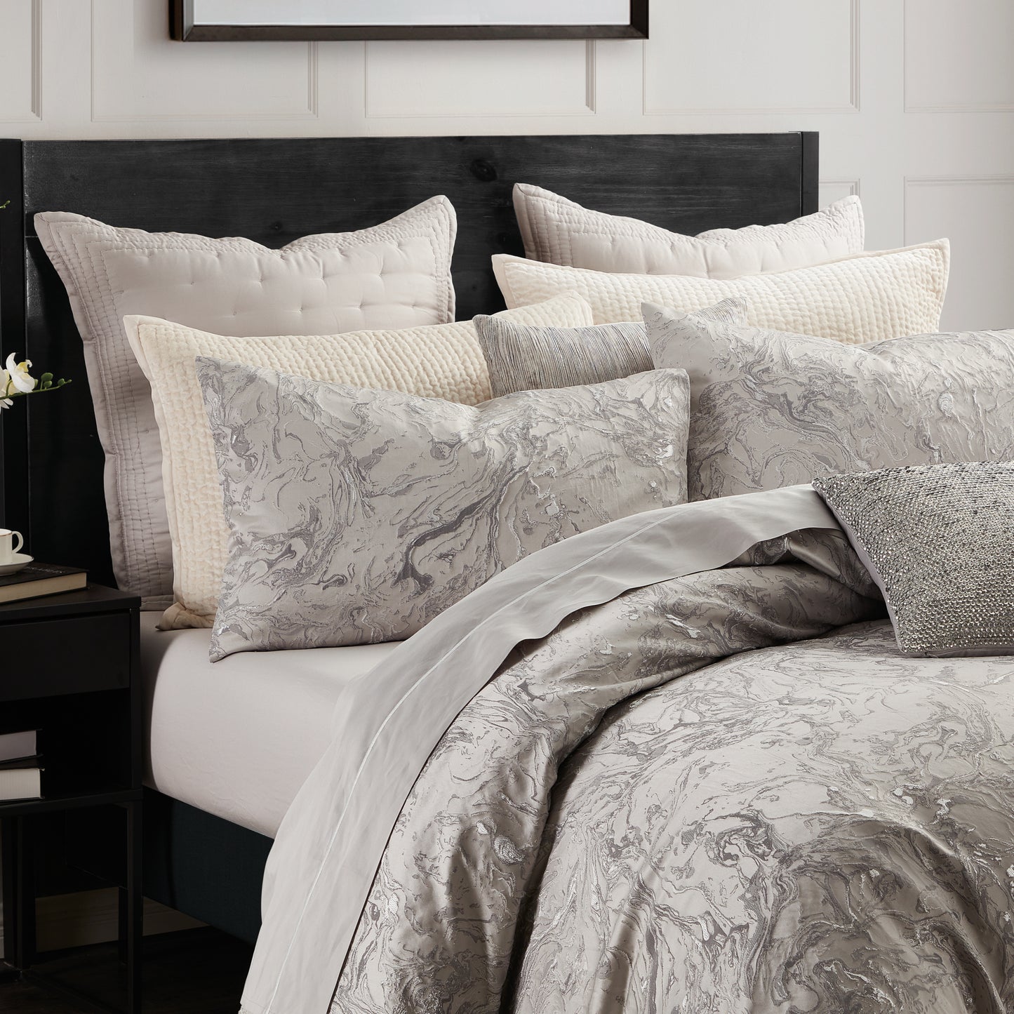 Donna Karan Home Liquid Marble Duvet Collection