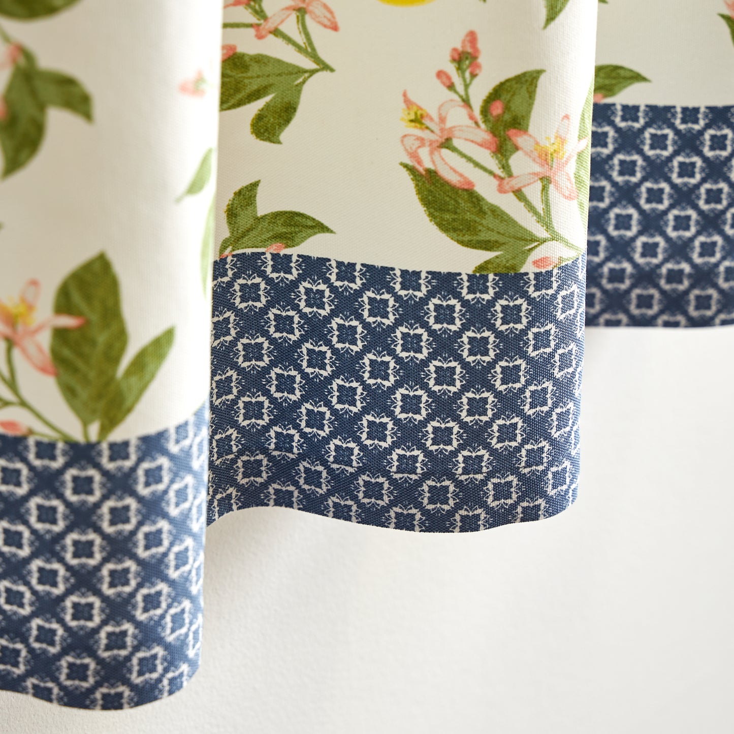 Martha Stewart Lemons 3pc Valance & Tier Set
