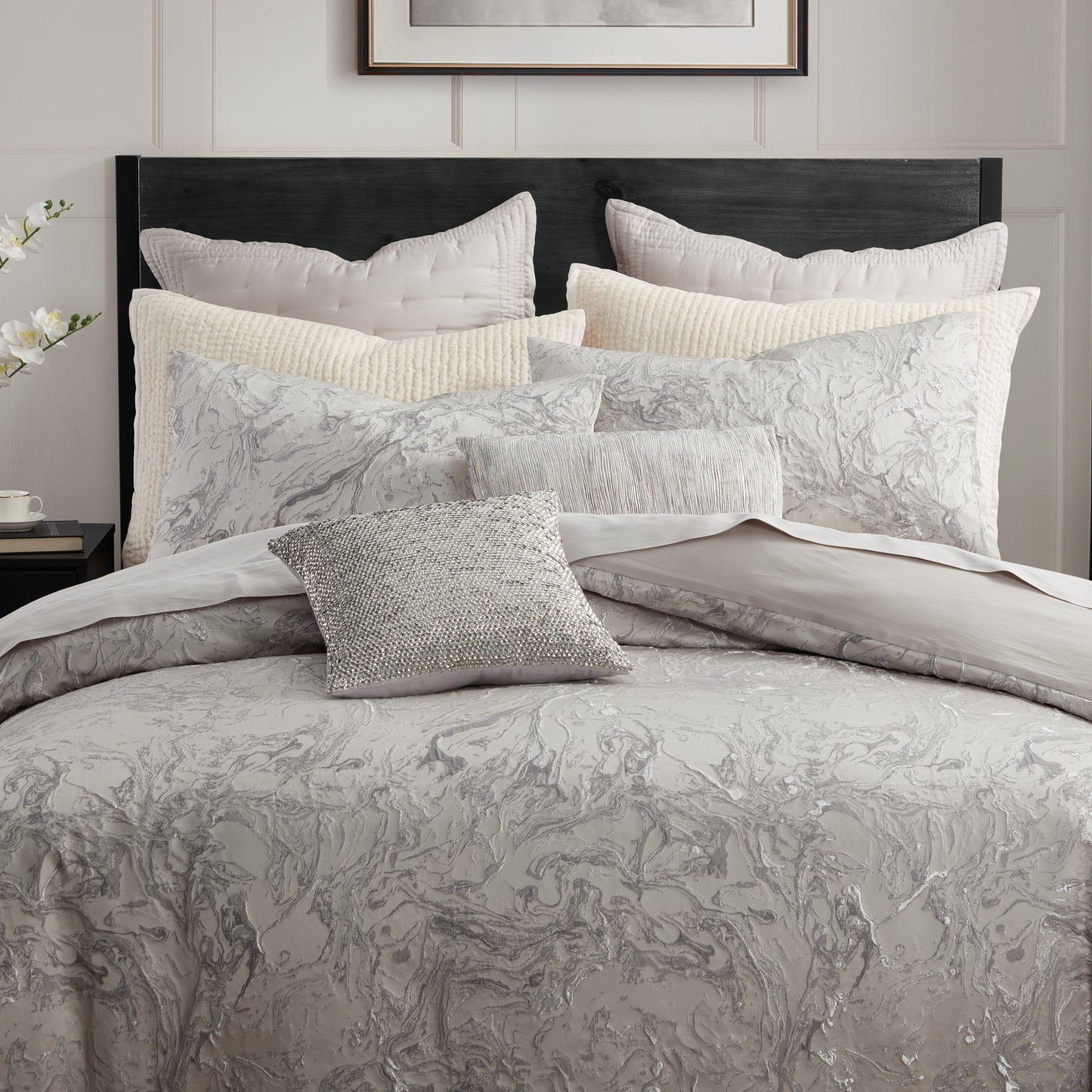 Donna Karan Home Liquid Marble Duvet Collection