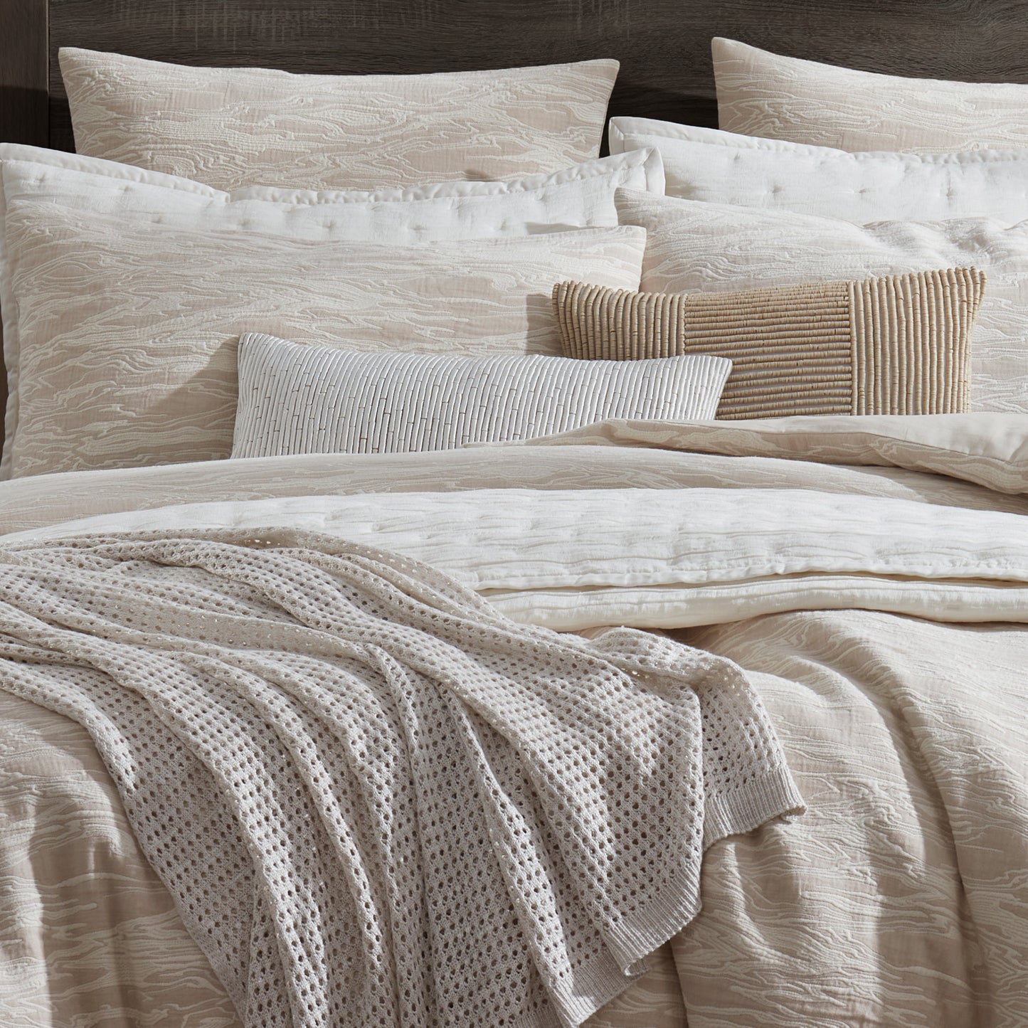 Donna Karan Tranquility Duvet Collection