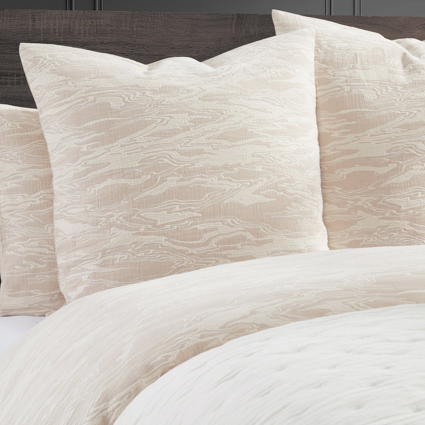 Donna Karan Tranquility Duvet Collection