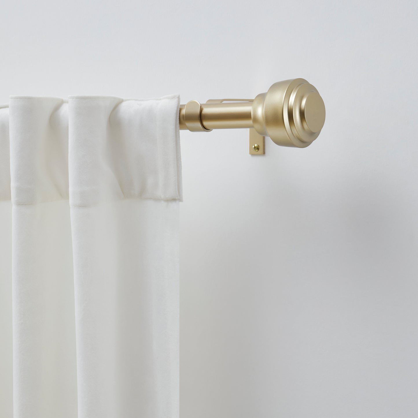DKNY Cohen Curtain Rod Set