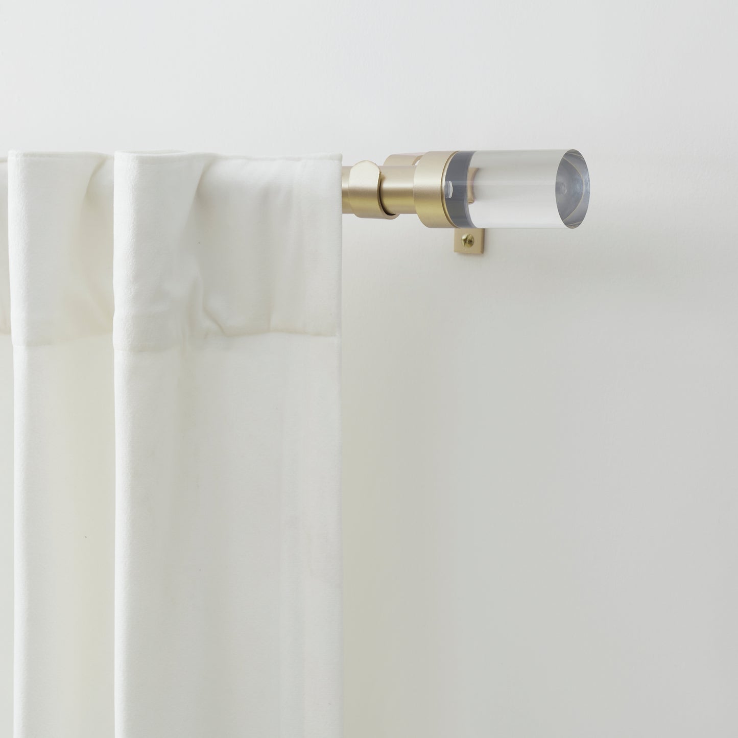DKNY Liam Curtain Rod Set