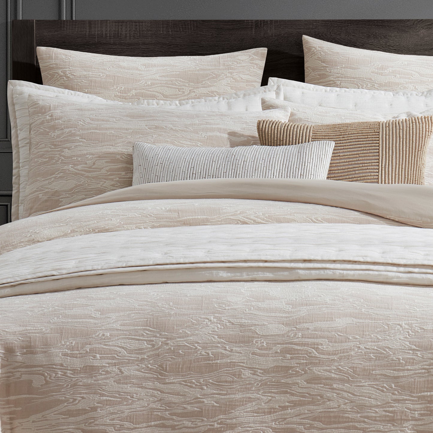 Donna Karan Tranquility Duvet Collection