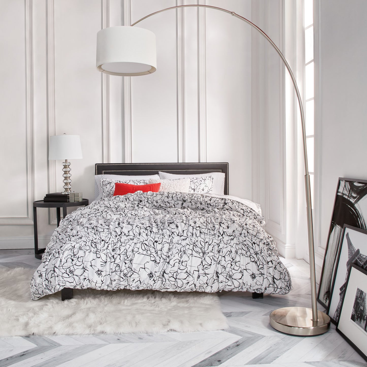 Karl Lagerfeld Paris Paris Poppies Comforter Set