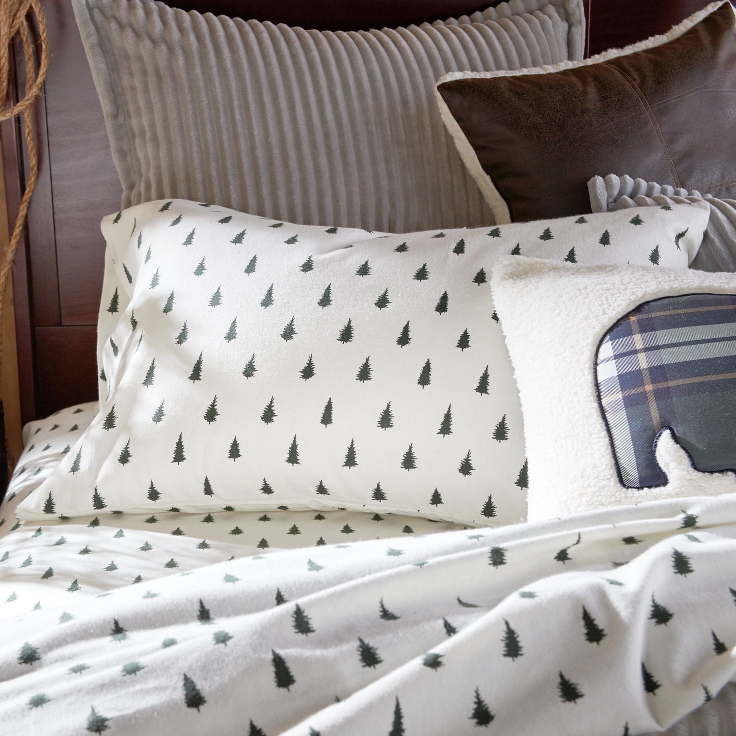 G.H. Bass Spruce Trees Sheet Set
