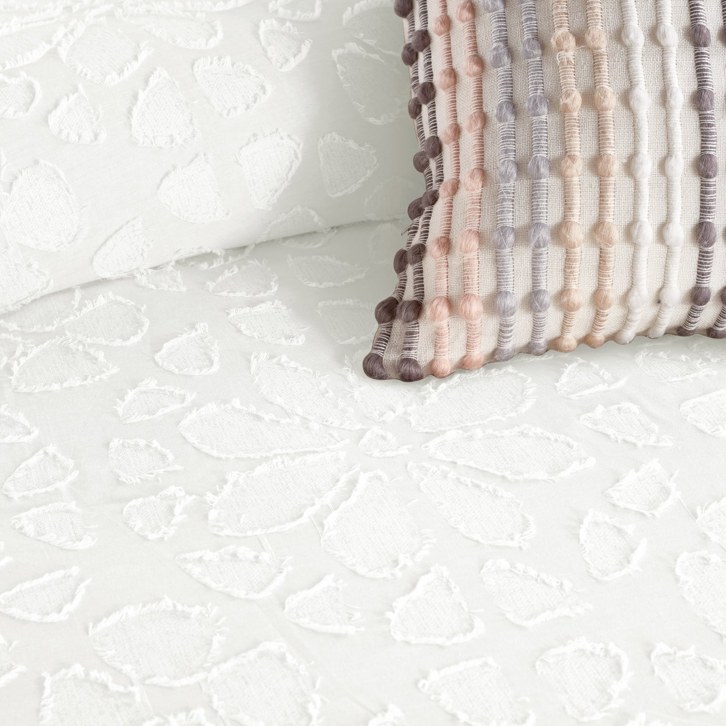 Peri Home Clipped Floral Comforter Set White