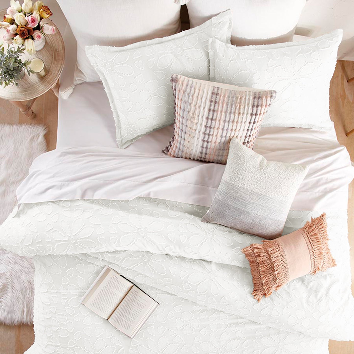 Peri Home Clipped Floral Comforter Set White