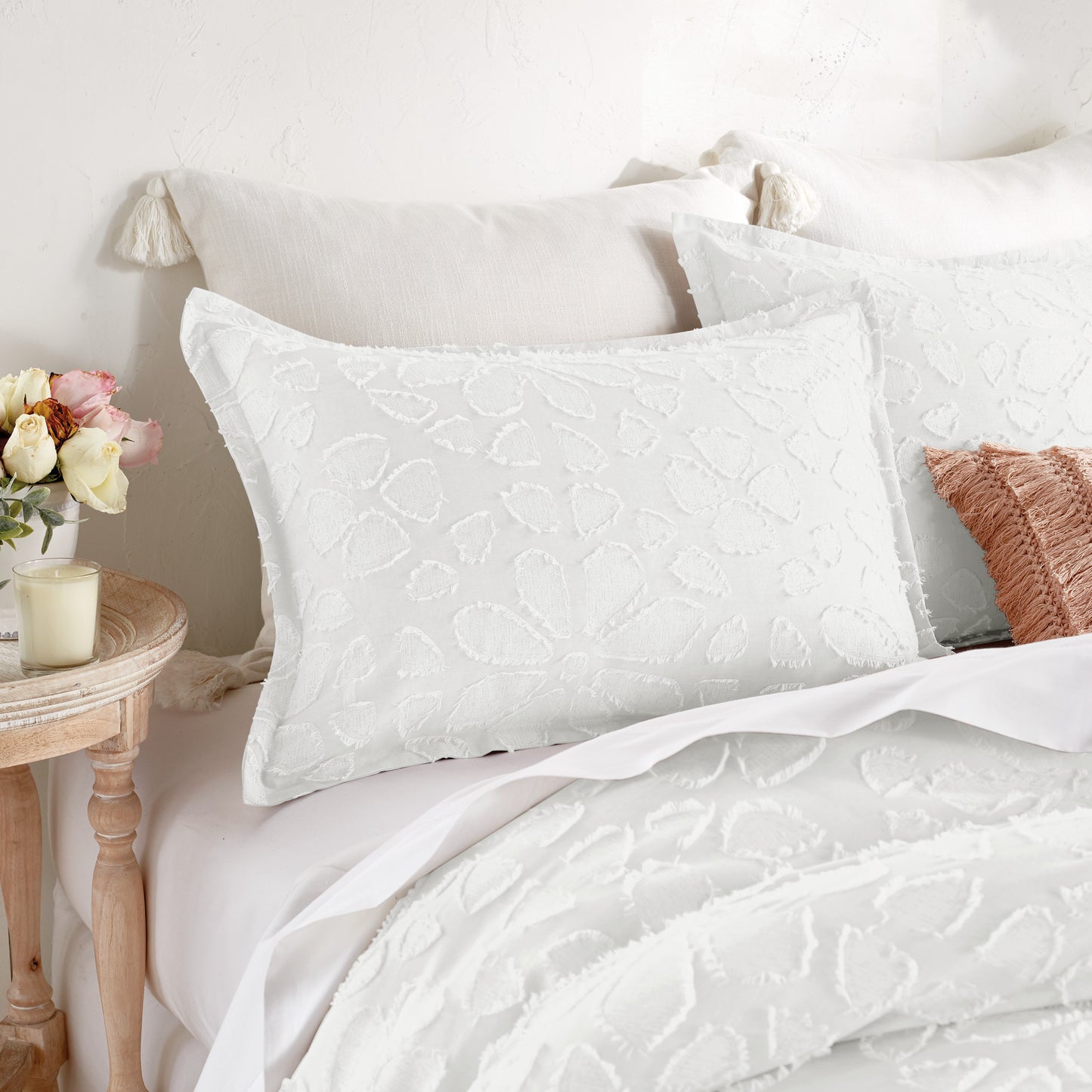 Peri Home Clipped Floral Comforter Set White