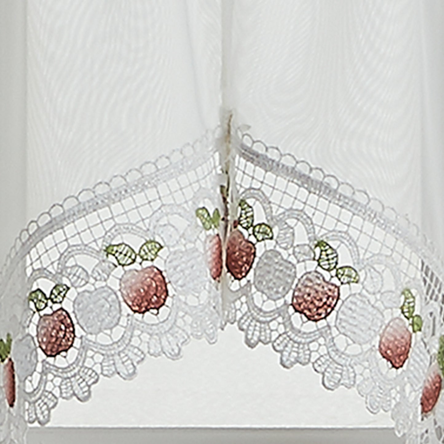 Curtainworks Apple Orchard Swag & Tier