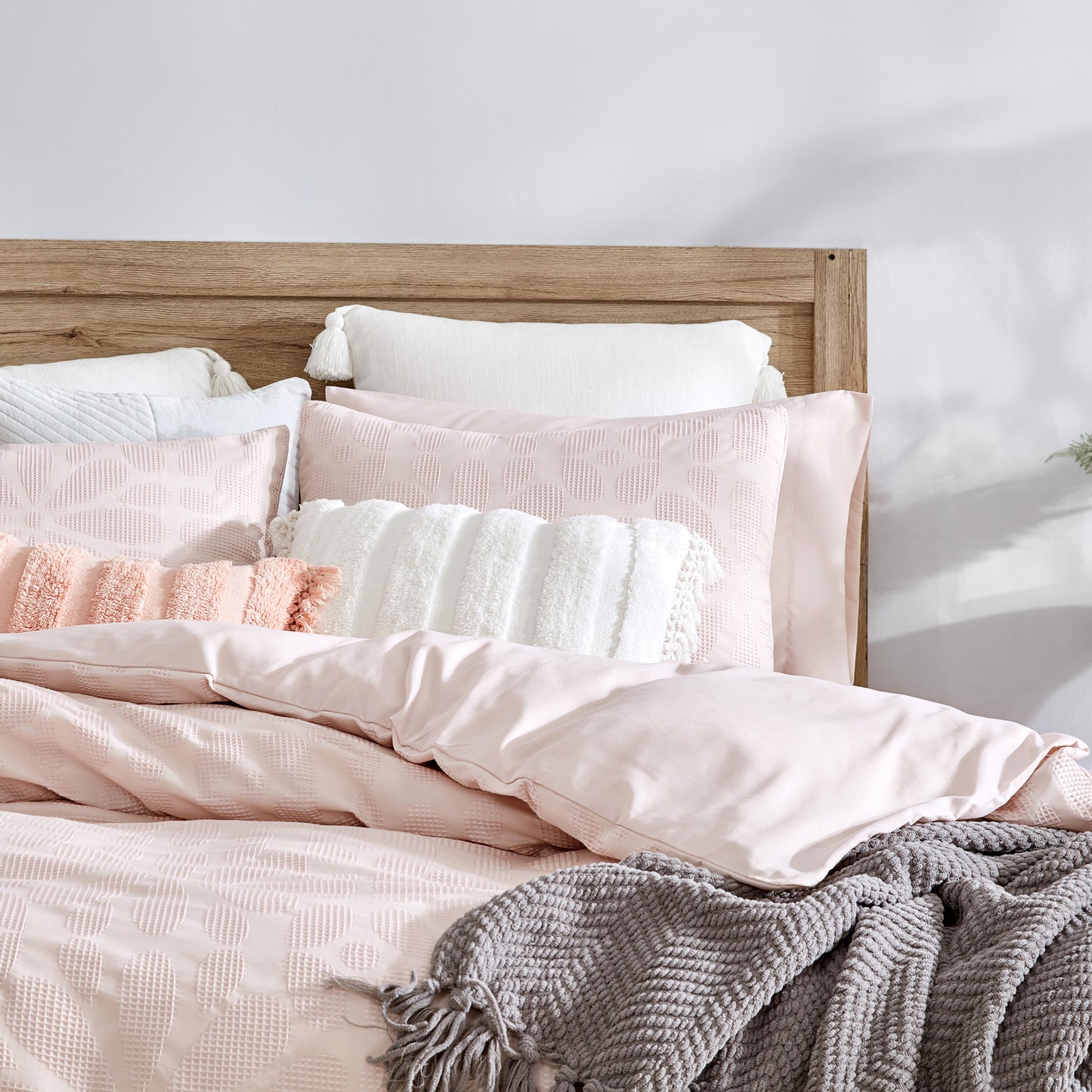 Loft Style Waffle Medallion Bed in a Bag