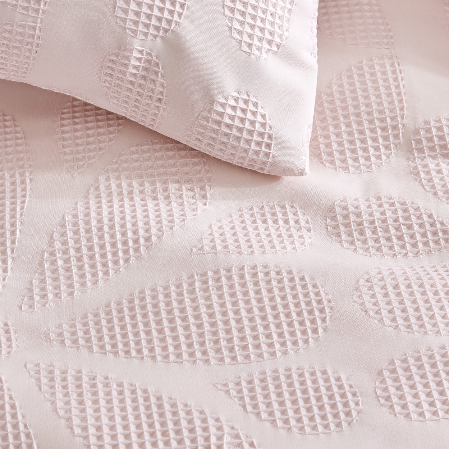 Loft Style Waffle Medallion Bed in a Bag