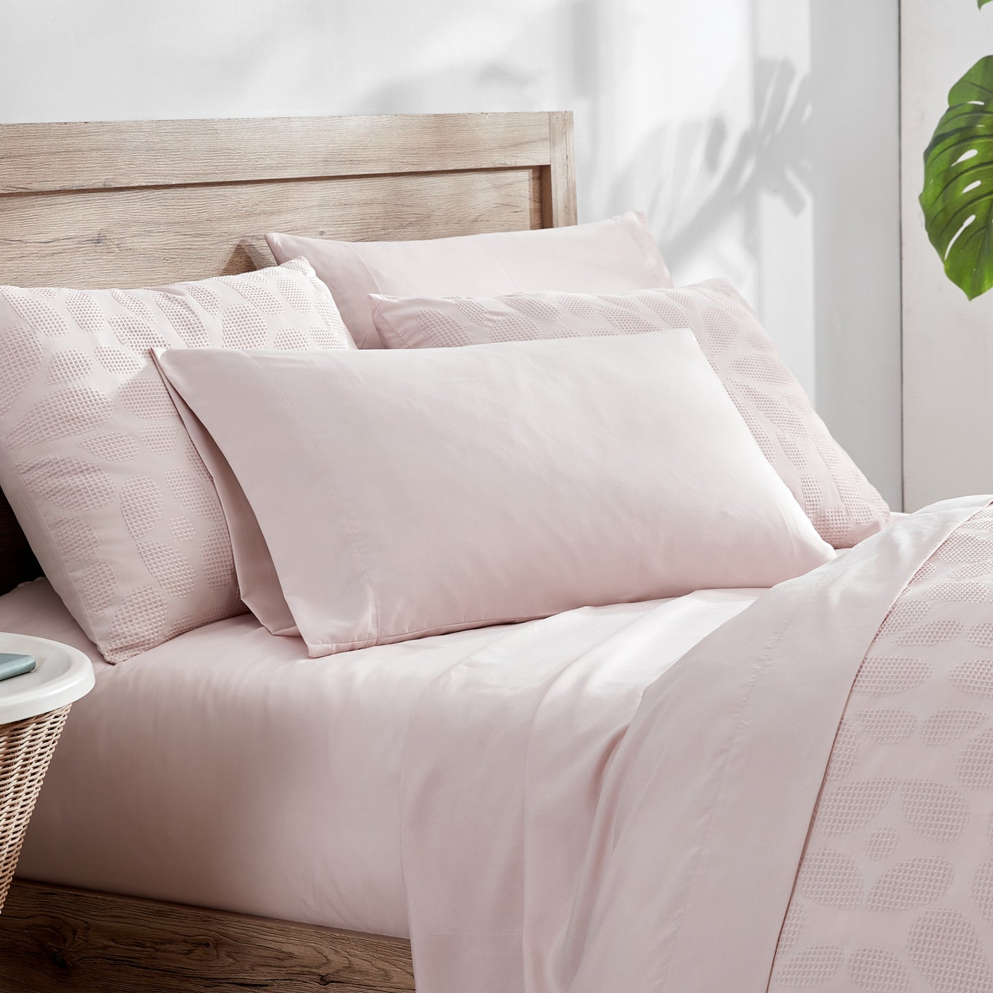 Loft Style Waffle Medallion Bed in a Bag