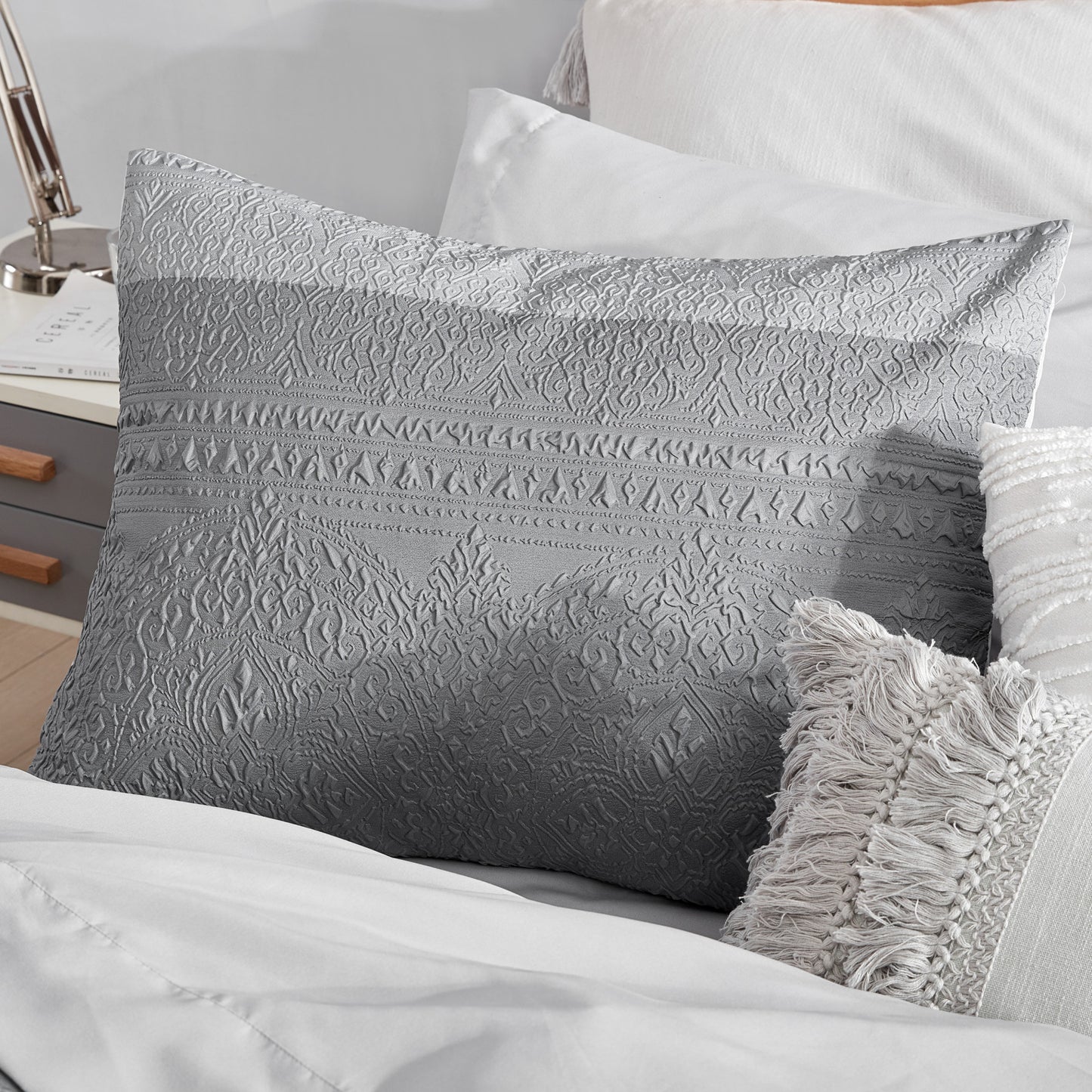 Loft Style Colorblock Medallion Bed in a Bag
