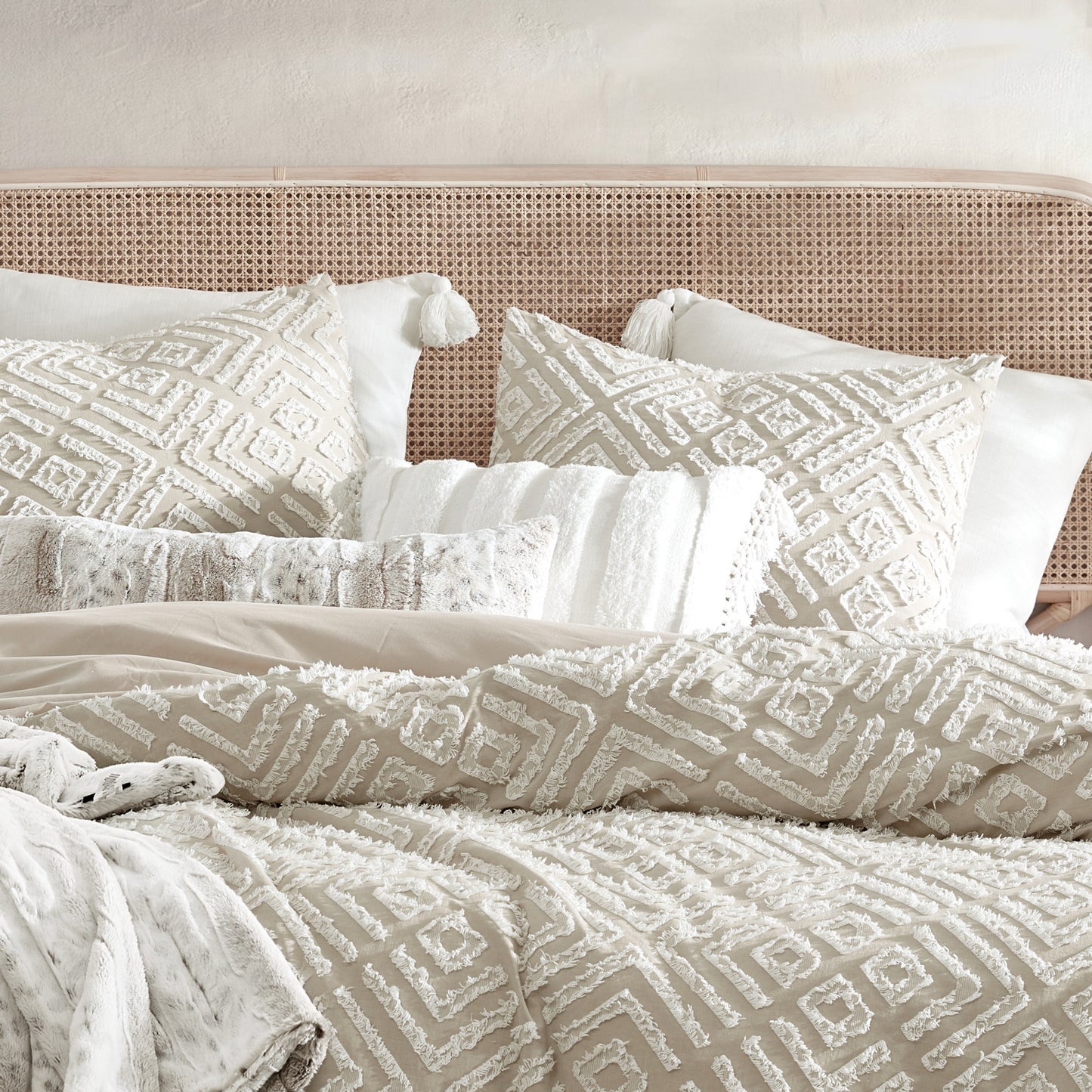 Peri Home Clipped Diamond Comforter Set