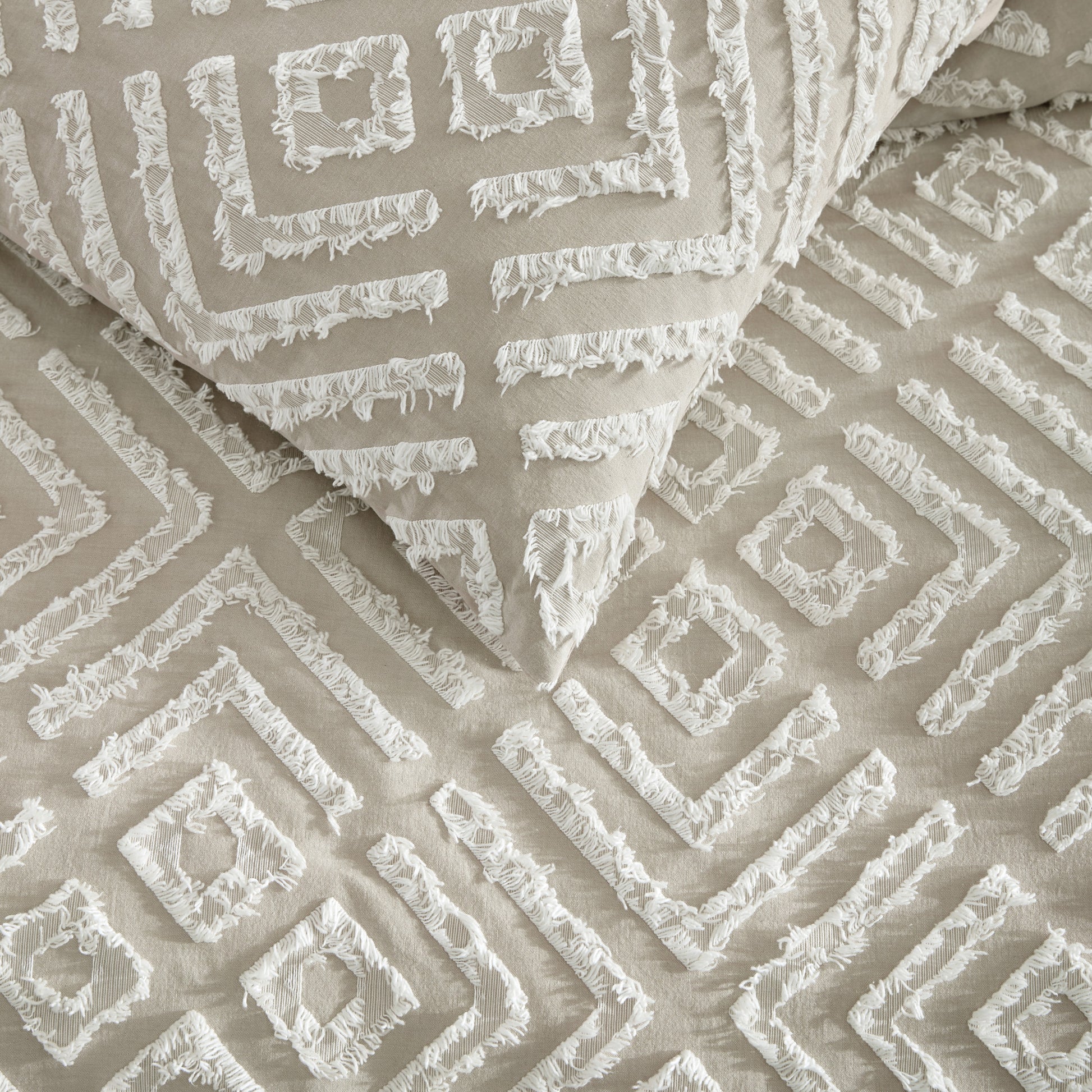 Peri Home Clipped Diamond Comforter Set