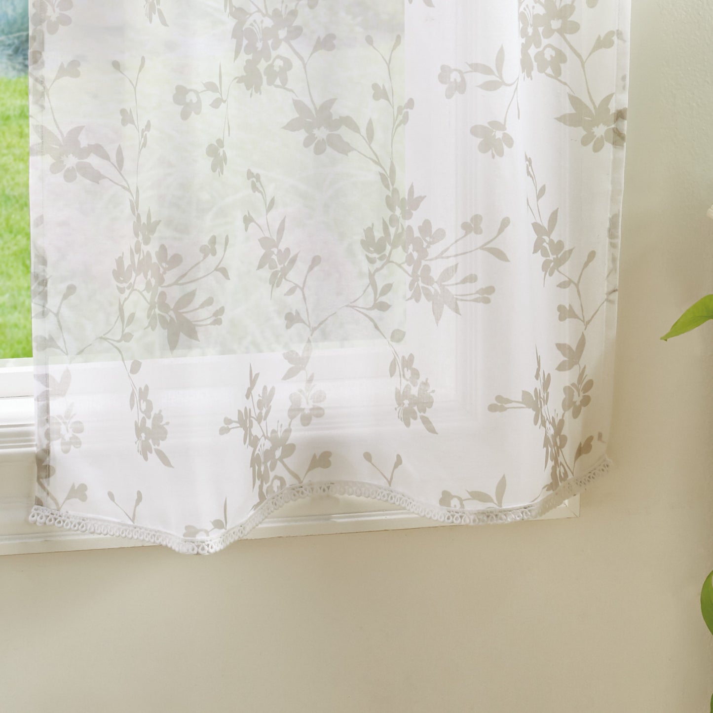 Martha Stewart Bellefield Floral Valance & Tiers Linen