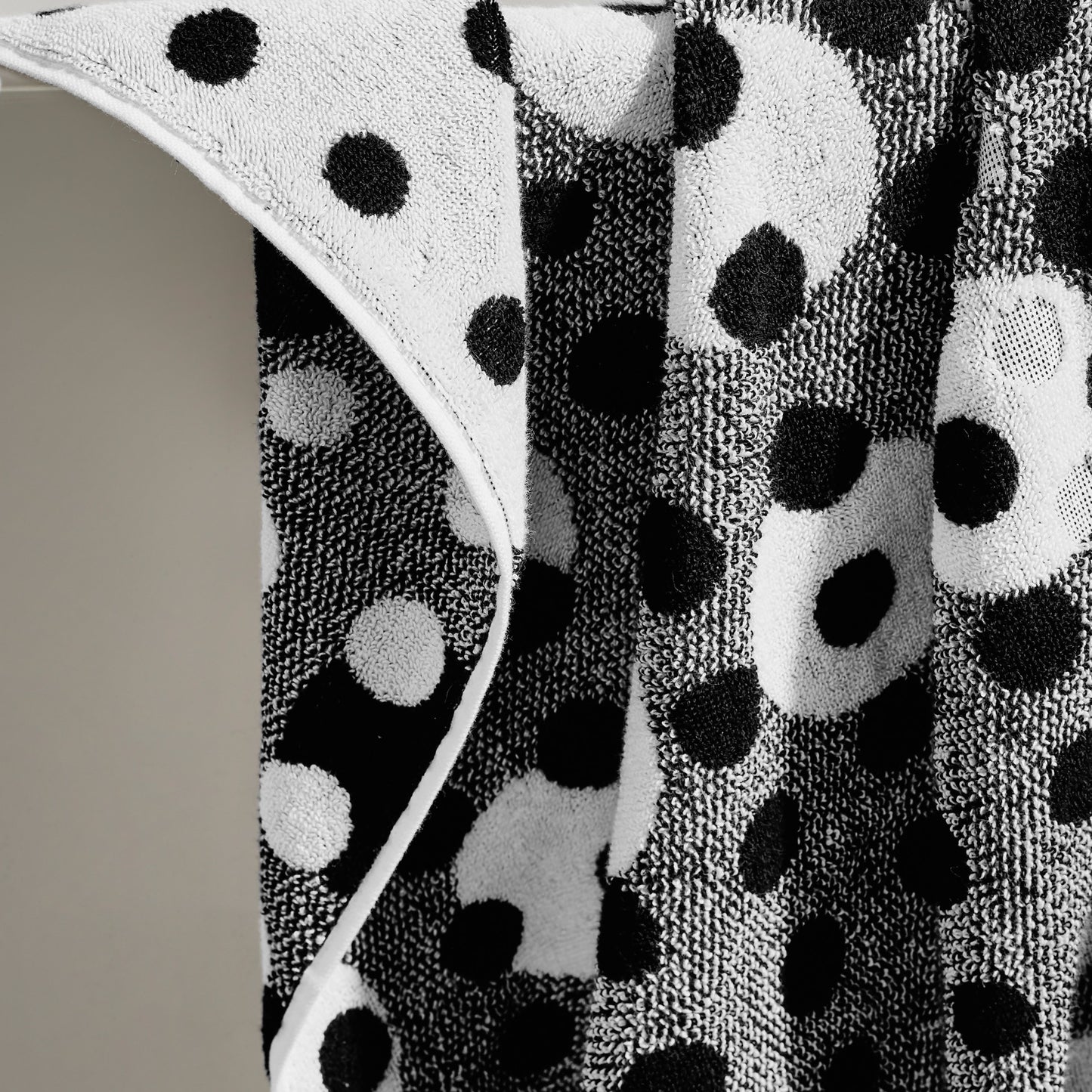 DKNY Dots Towels