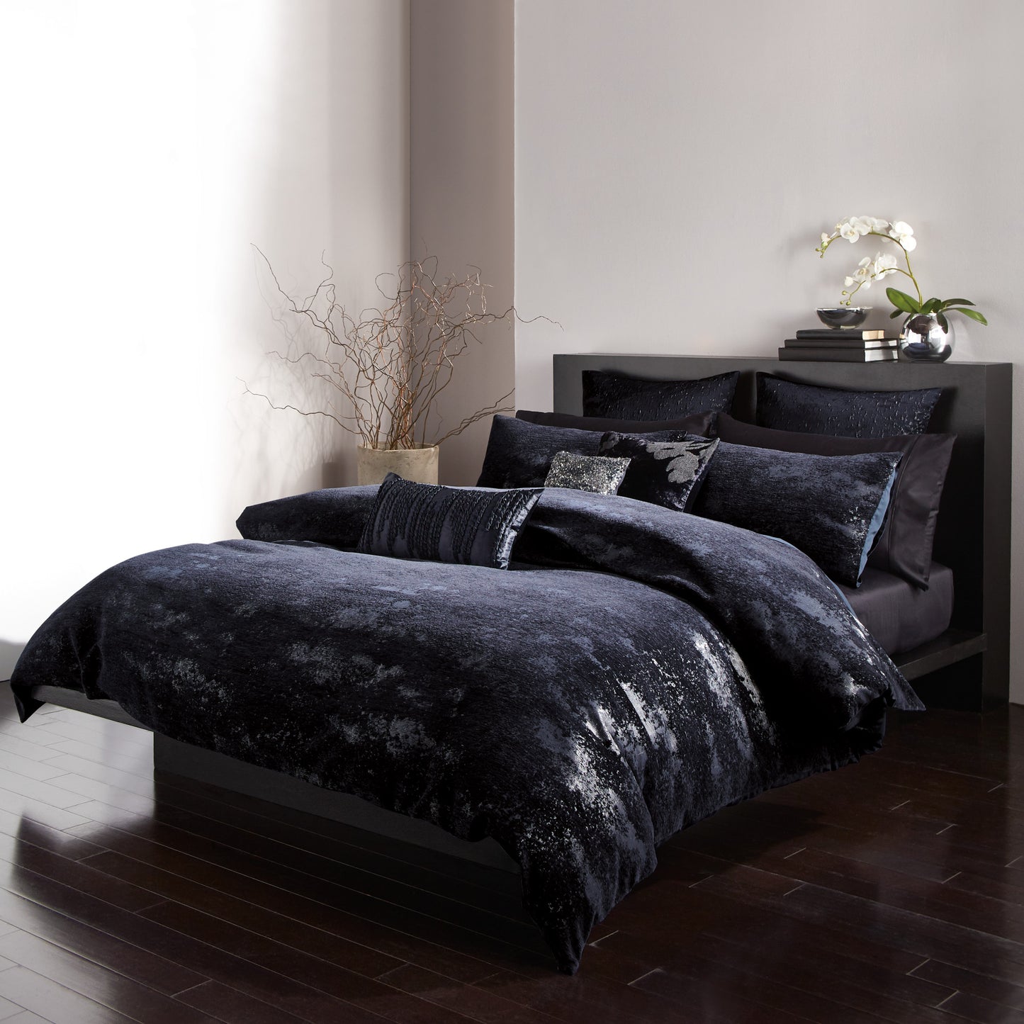 Donna Karan Sapphire Duvet Collection