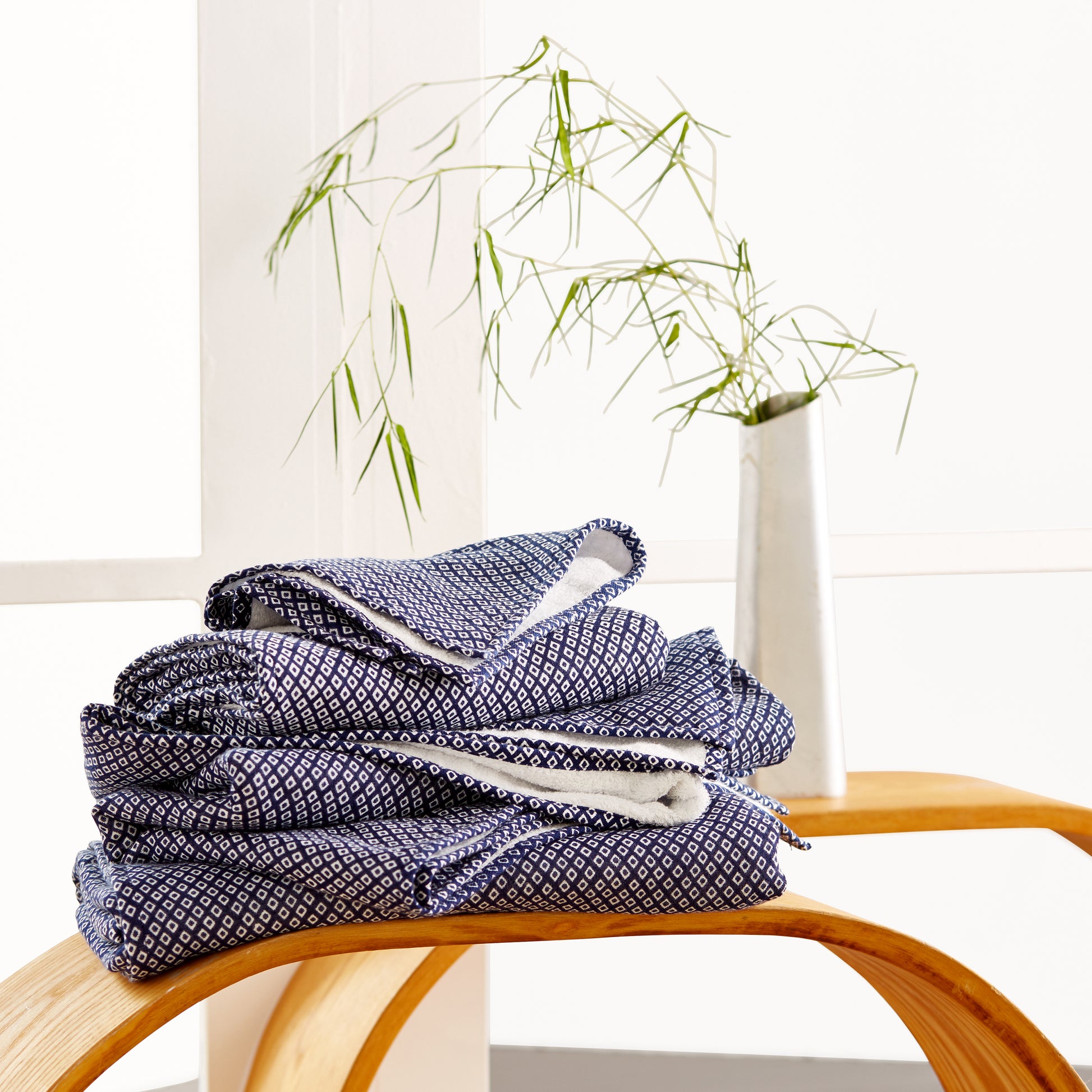 Uchino Zero Twist Hishi Towel