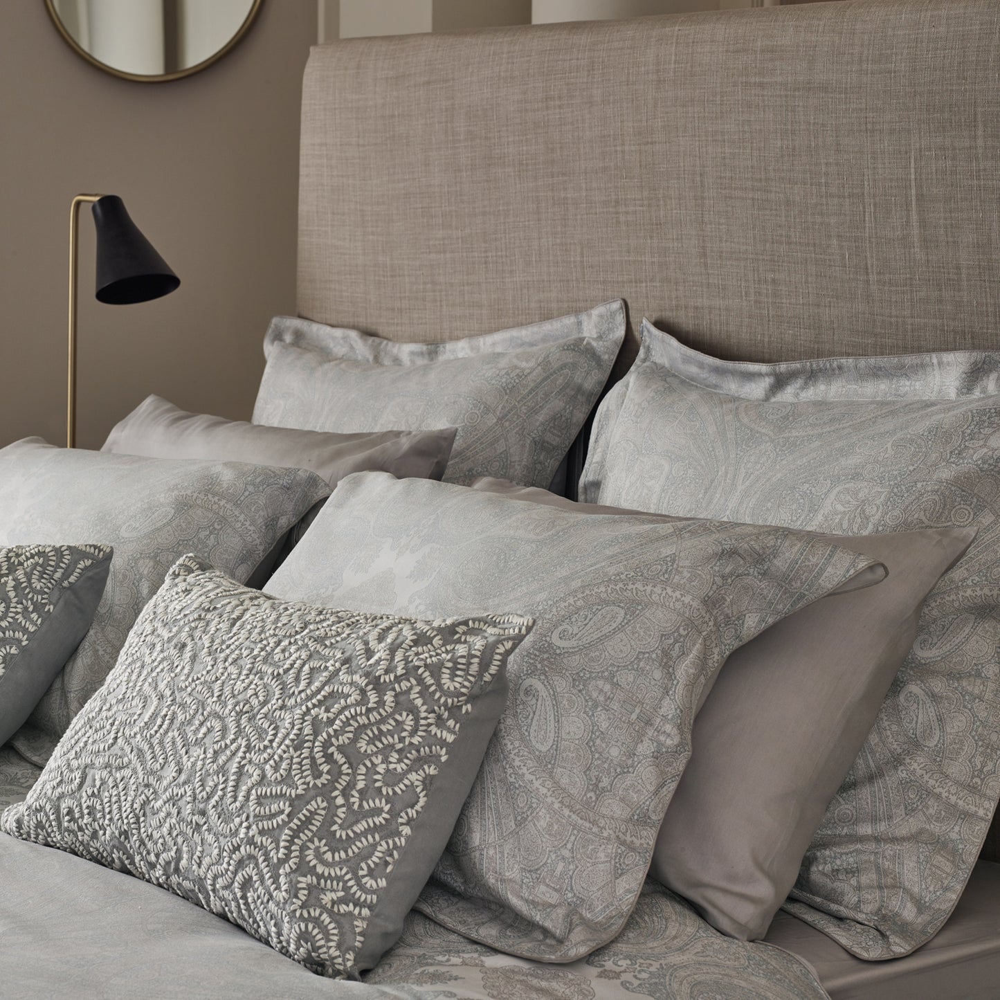 Zoffany Elswick Paisley Duvet Collection
