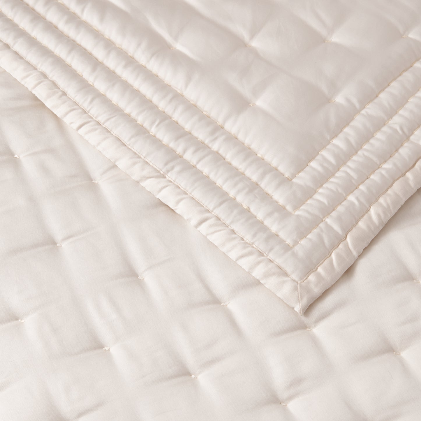 Donna Karan Silky Quilted Throw