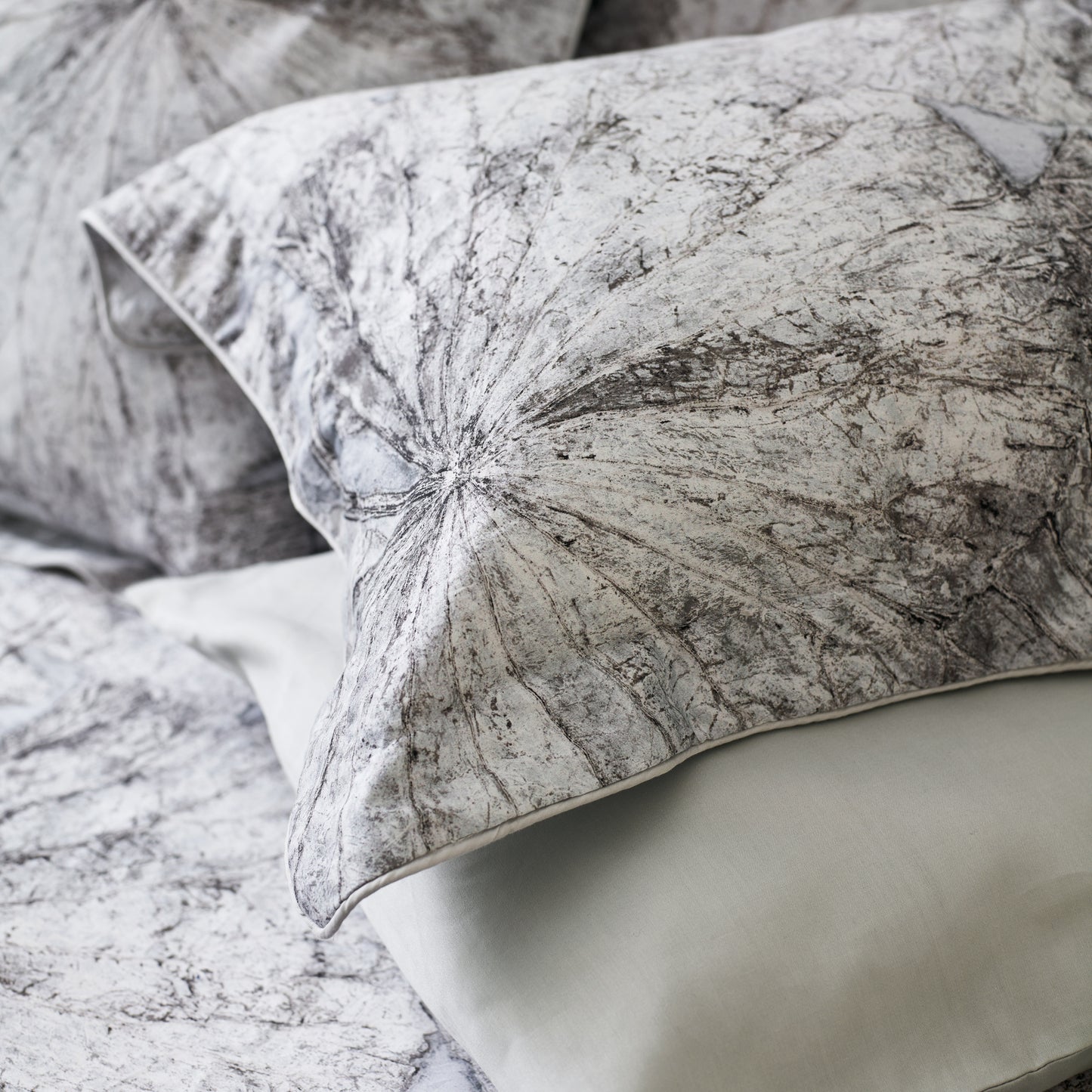 Zoffany Taisho Duvet Collection