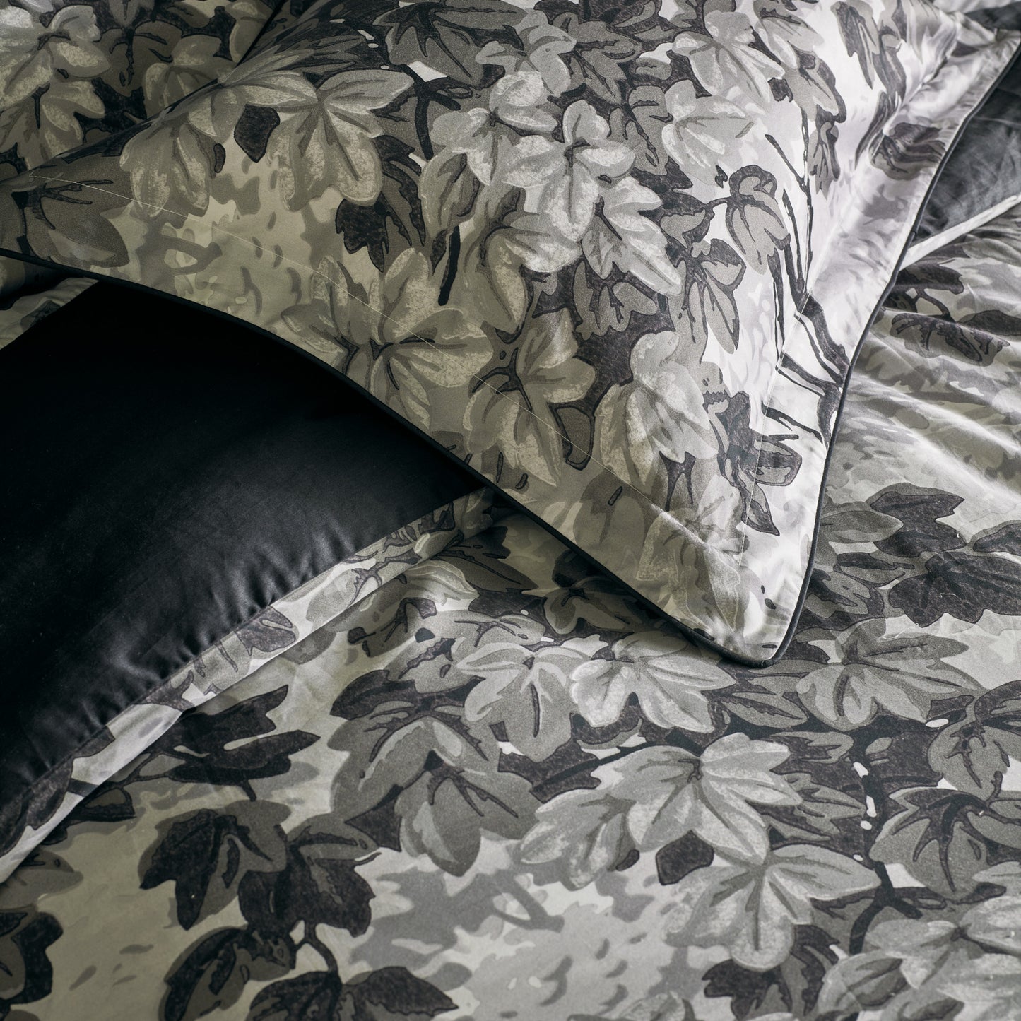 Zoffany Richmond Park Duvet Collection