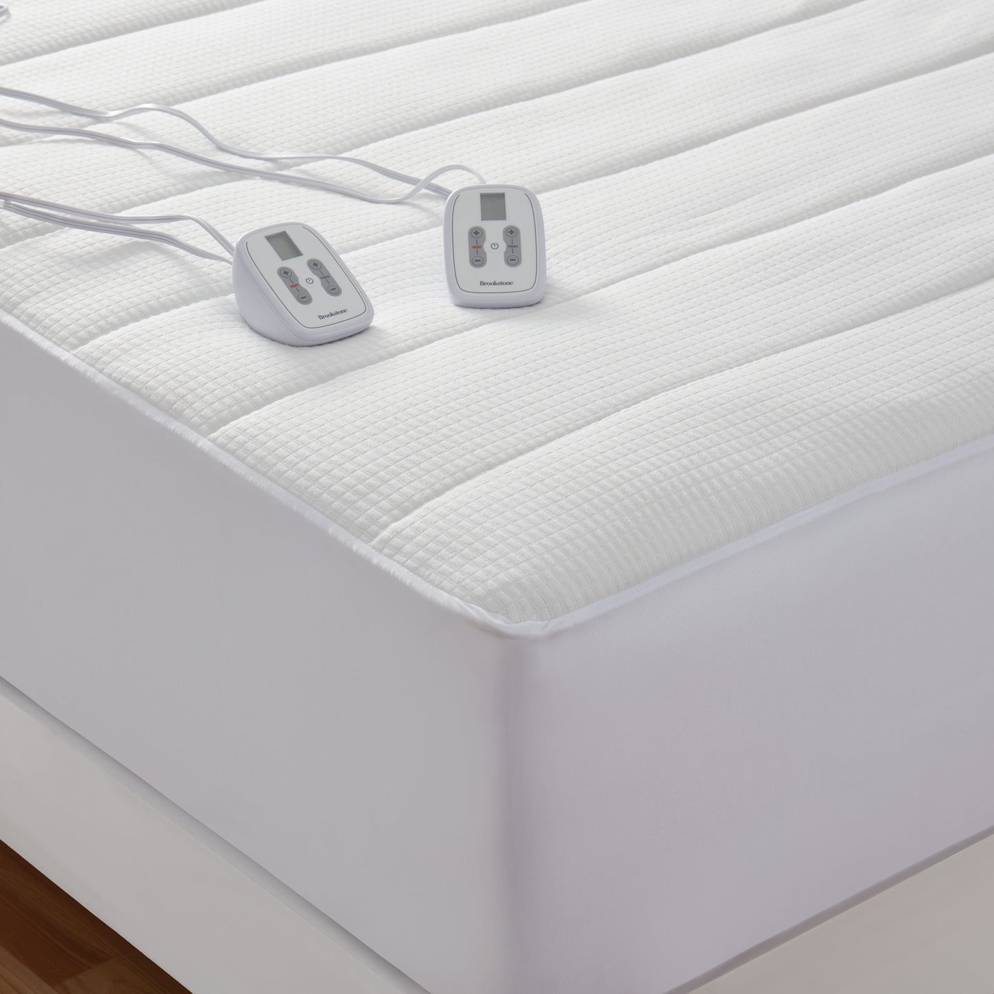 Brookstone Matelasse Heated Mattress Pad
