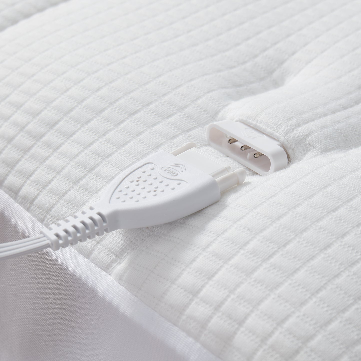 Brookstone Matelasse Heated Mattress Pad