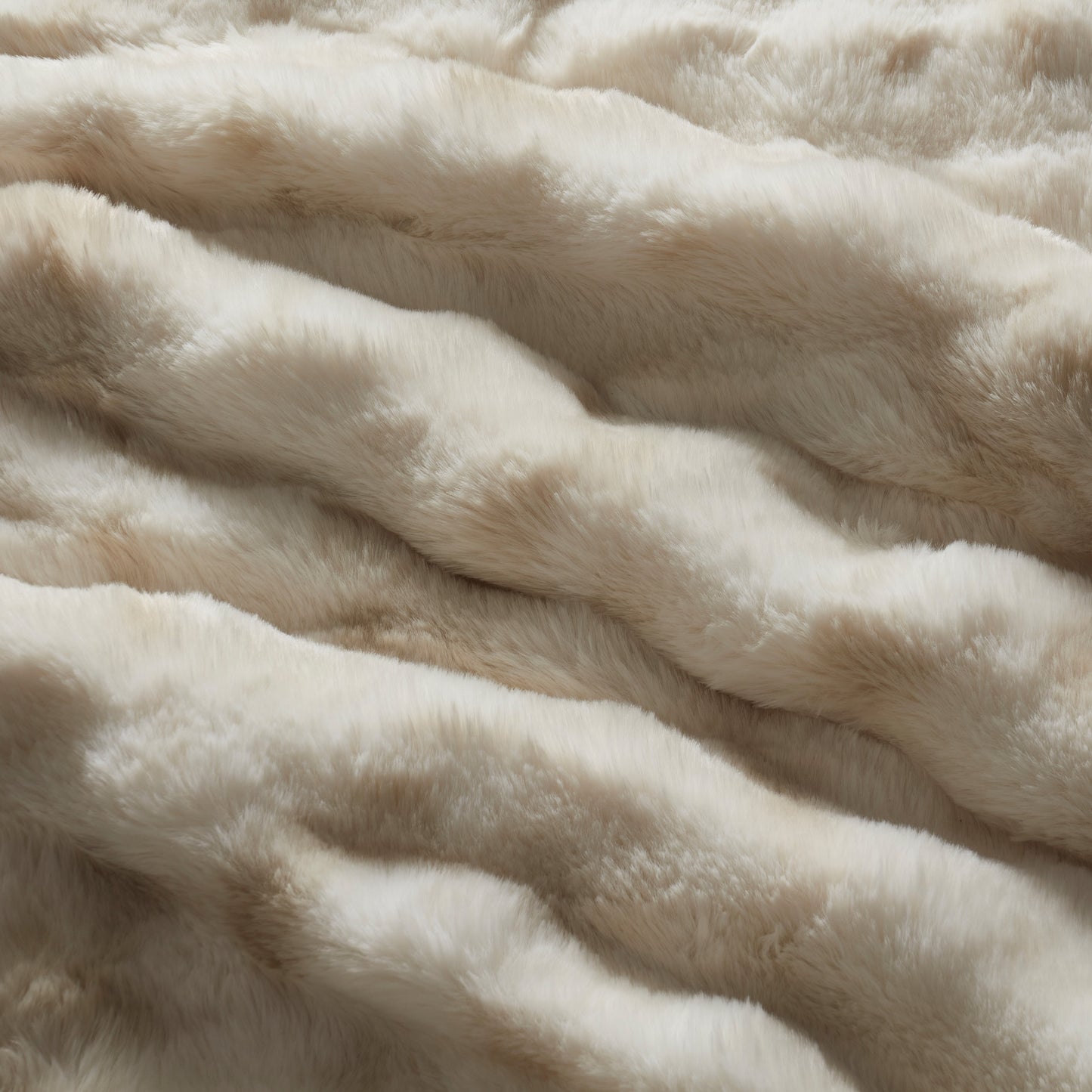 Brookstone Luxe Faux Fur Heated Throw