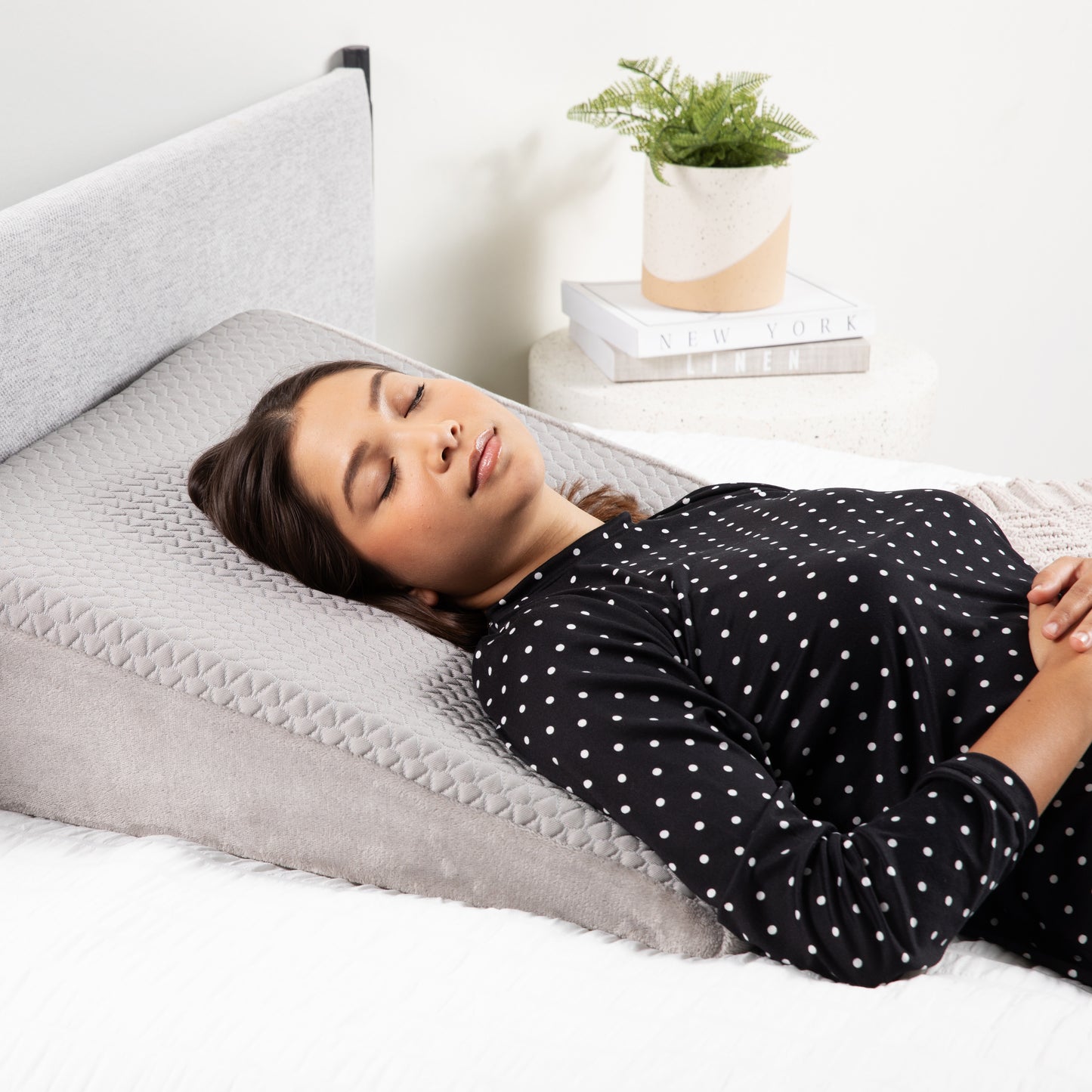 Brookstone Cooling Wedge Pillow