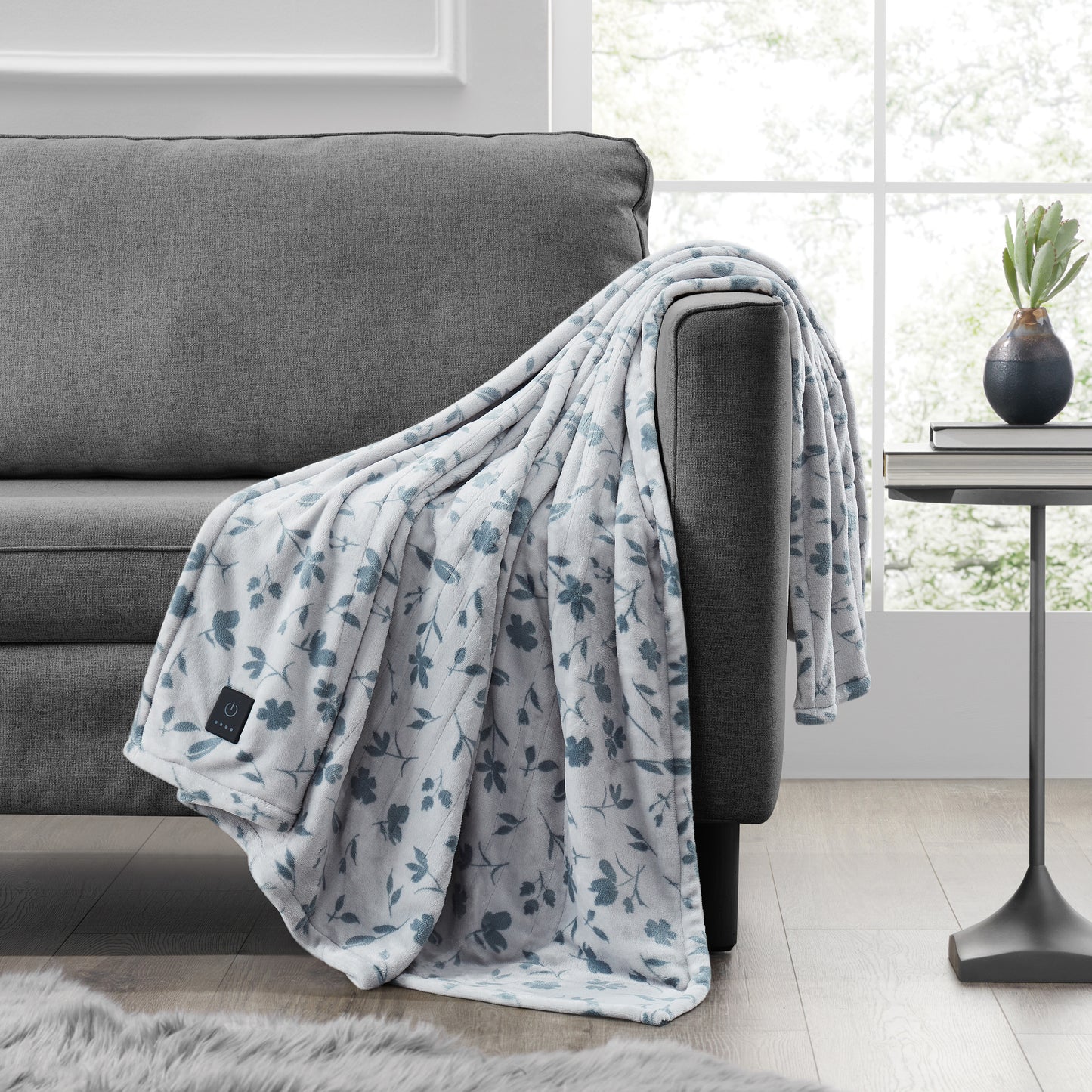 Brookstone Cozy Heated Plush Throw