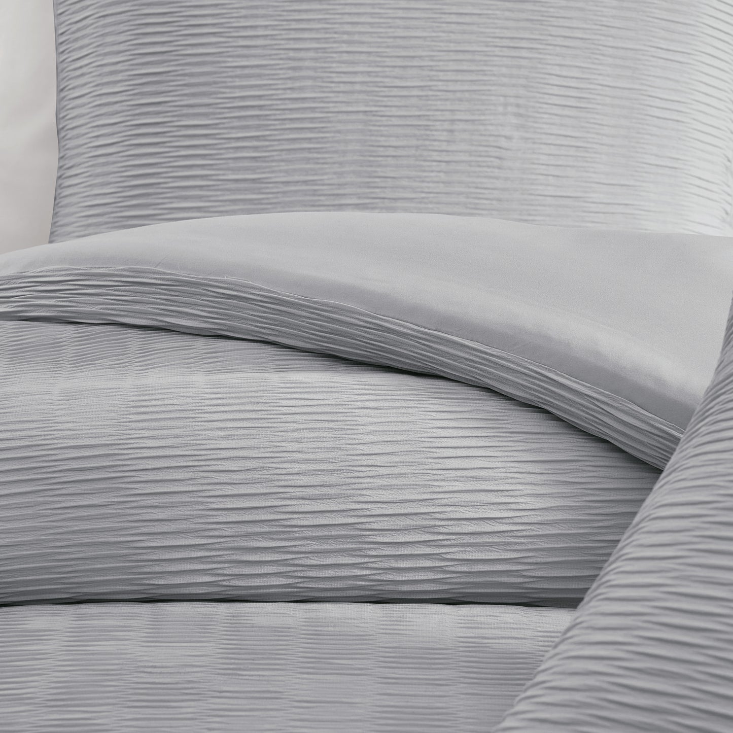 Karl Lagerfeld Paris Karl Pleated 5-Piece Comforter Set