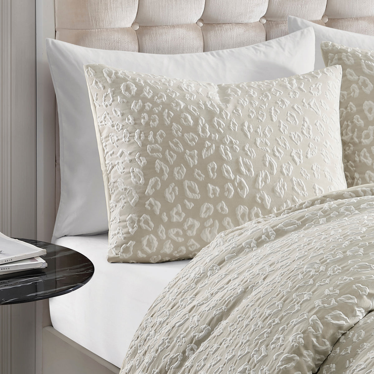 Karl Lagerfeld Paris Cheetah Colorsculpt 3-Piece Comforter Set