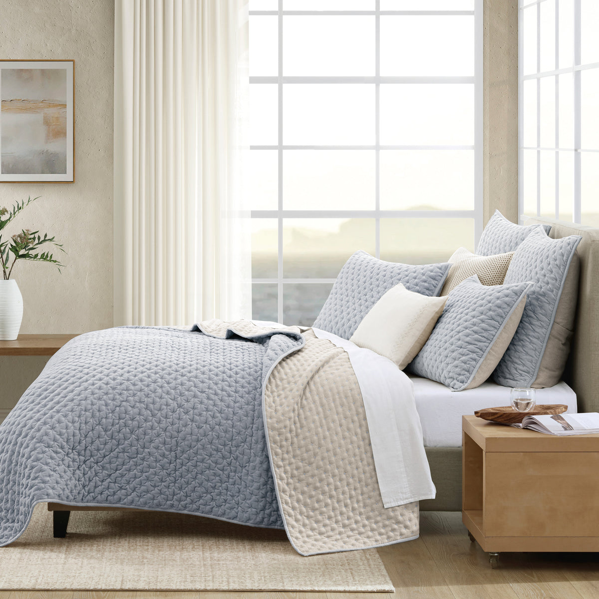 DKNY PURE Velvet Quilt Set