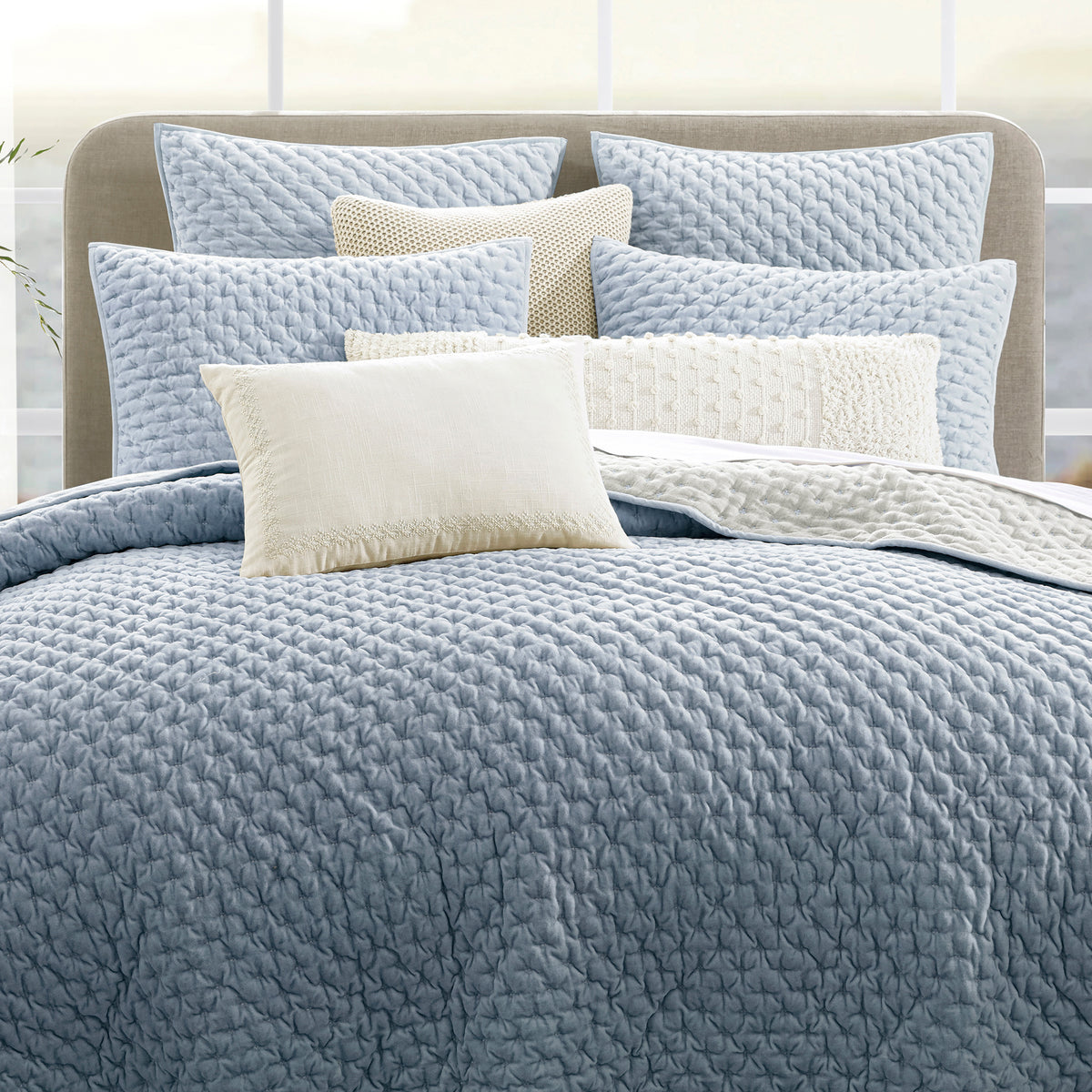 DKNY PURE Velvet Quilt Set