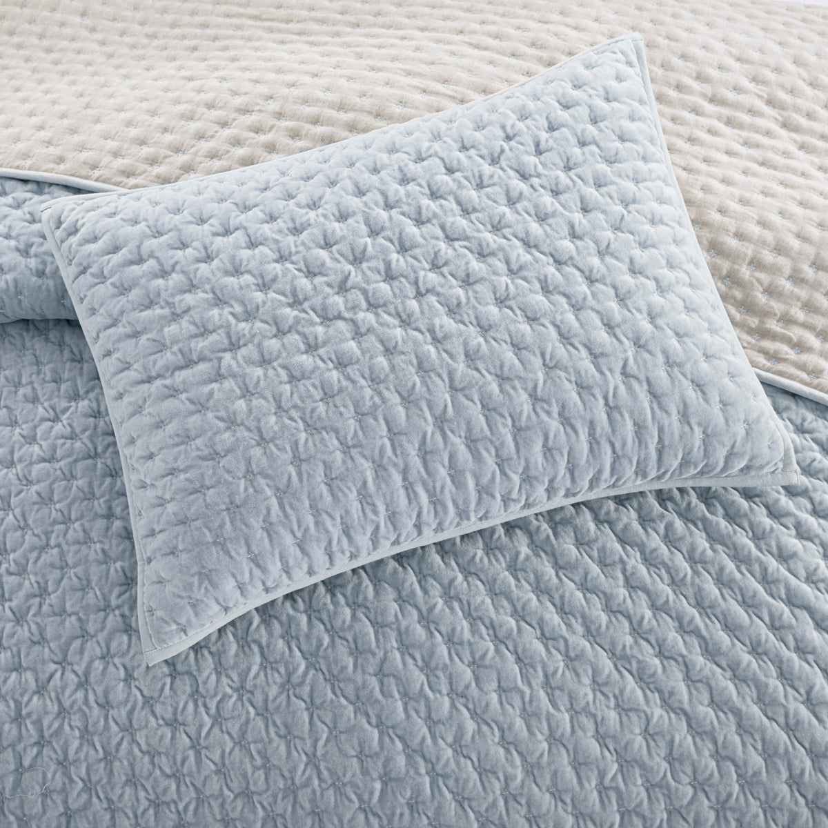 DKNY PURE Velvet Quilt Set