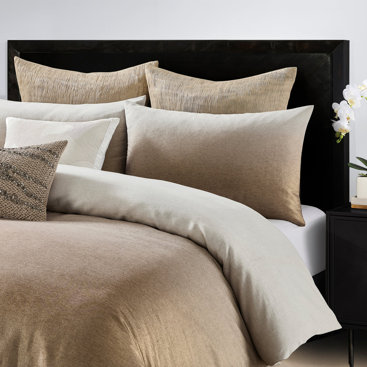 Donna Karan Eclipse Comforter Set