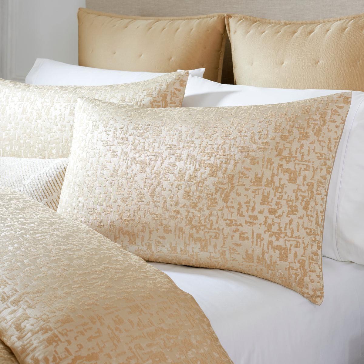 Donna Karan Fragment Comforter