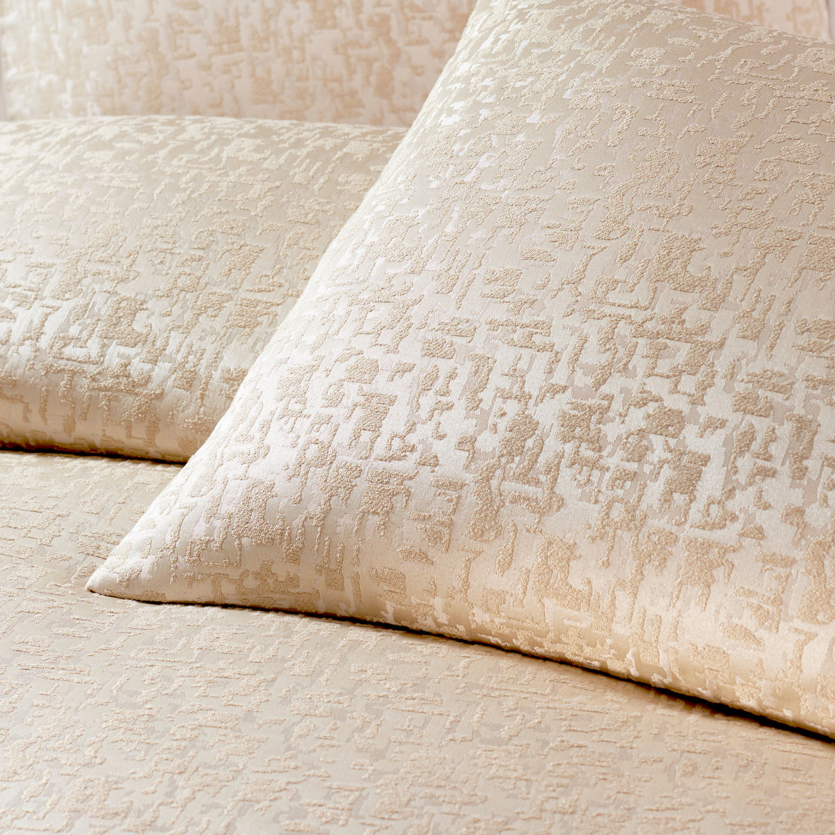 Donna Karan Fragment Comforter
