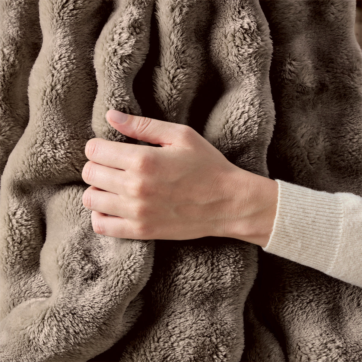 DKNY Solid Bubble Plush Throw